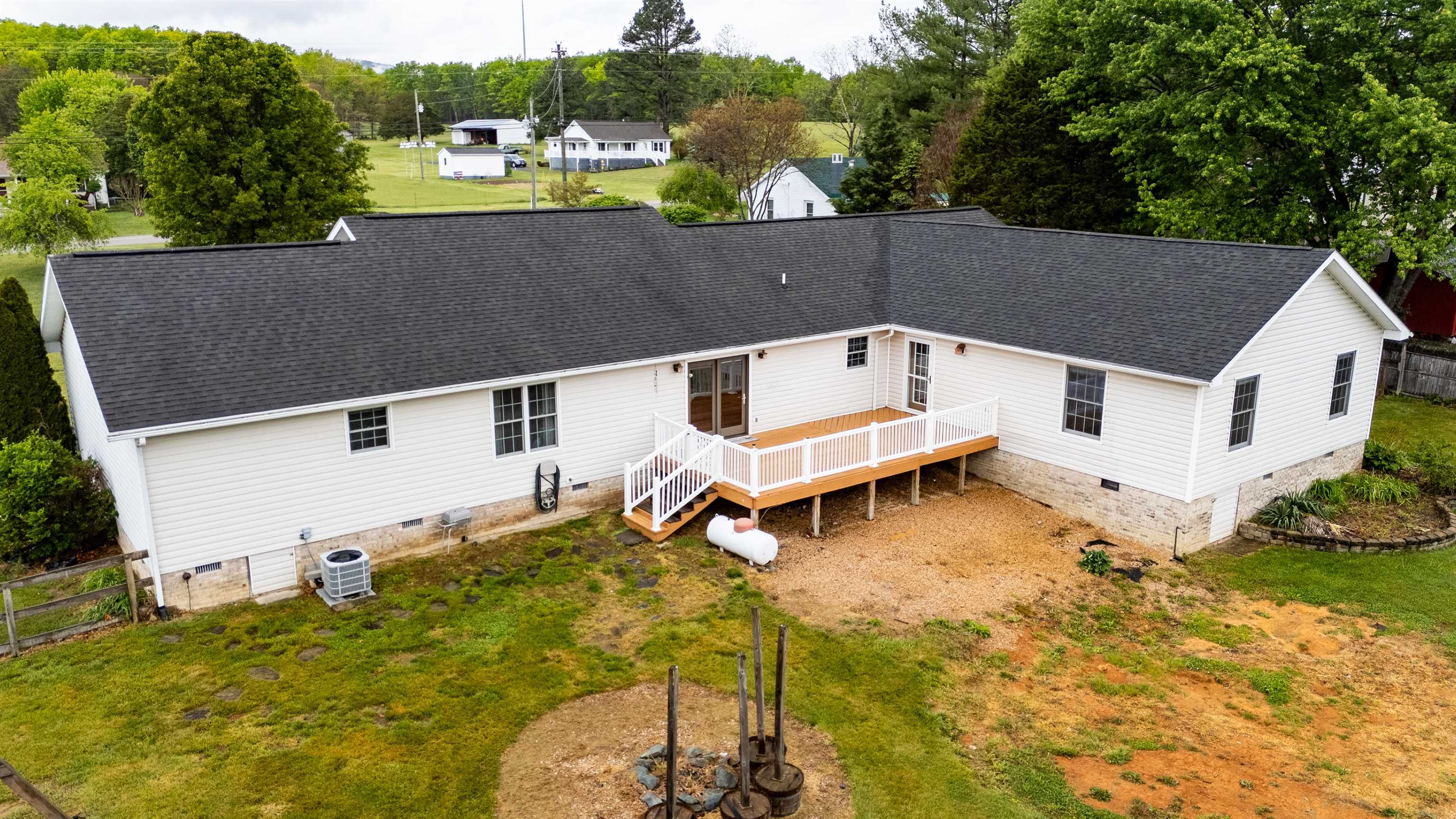 1582 HOWARDSVILLE TPKE, STUARTS DRAFT, Virginia 24477, 3 Bedrooms Bedrooms, ,2 BathroomsBathrooms,Residential,1582 HOWARDSVILLE TPKE,676575 MLS # 676575