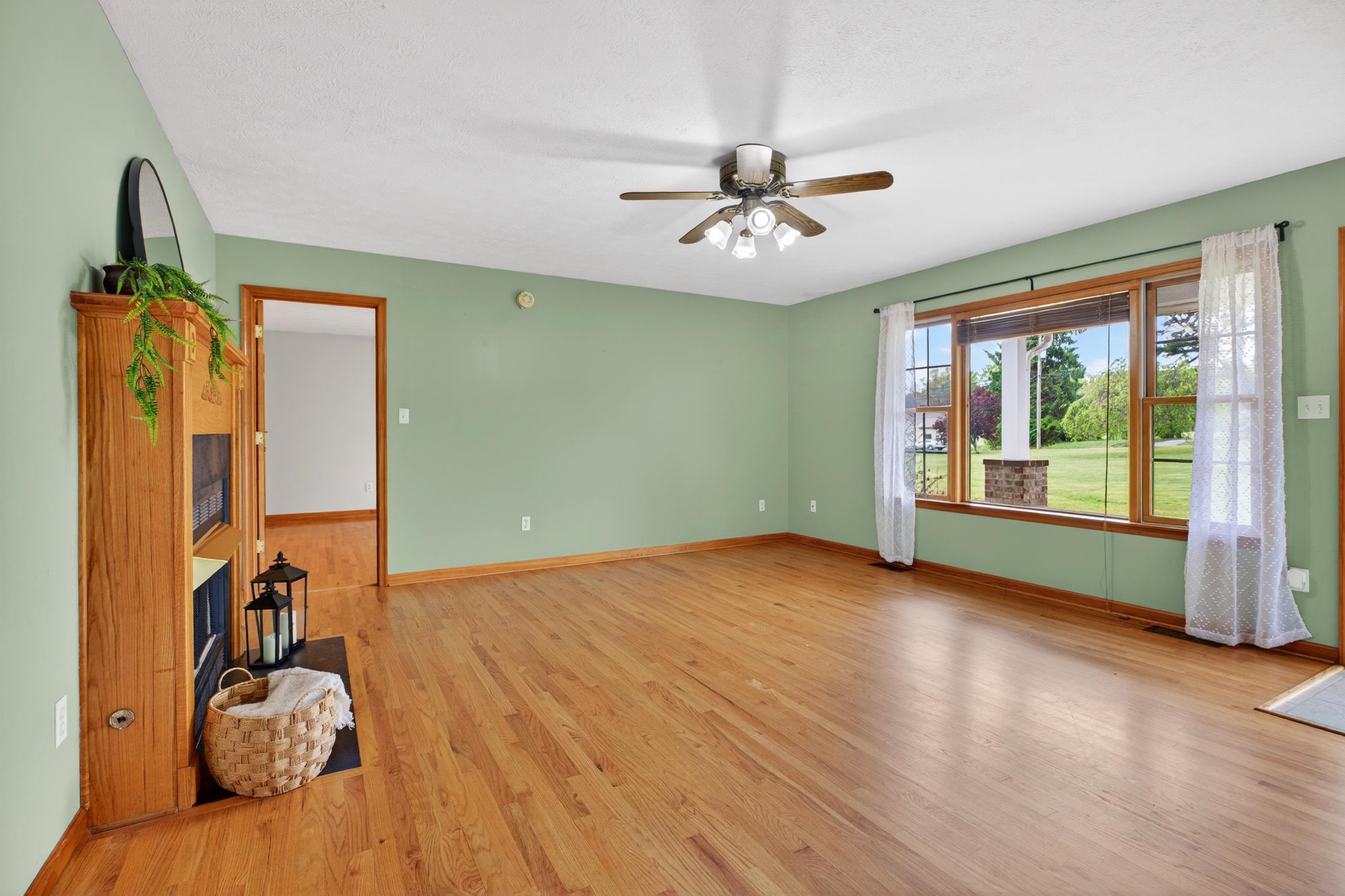 1582 HOWARDSVILLE TPKE, STUARTS DRAFT, Virginia 24477, 3 Bedrooms Bedrooms, ,2 BathroomsBathrooms,Residential,1582 HOWARDSVILLE TPKE,676575 MLS # 676575