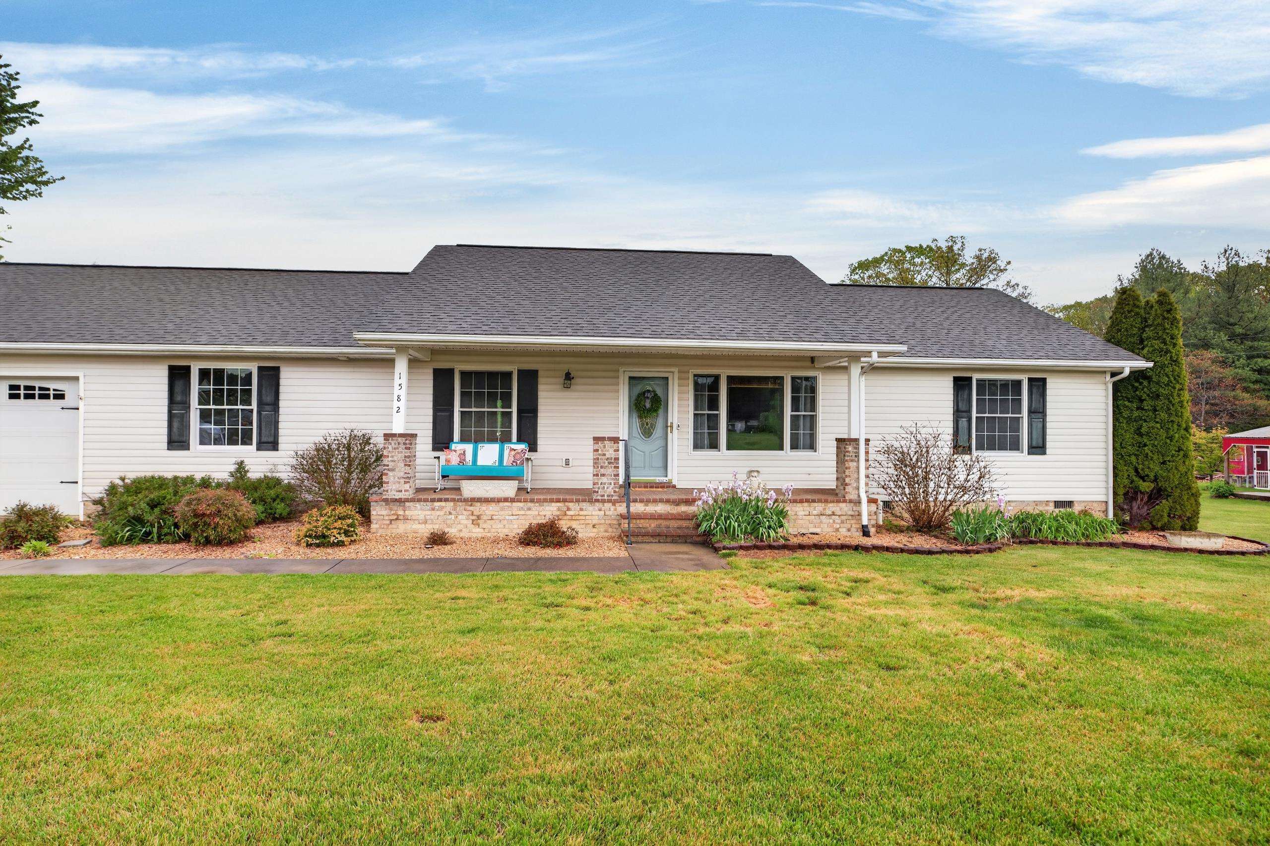 1582 HOWARDSVILLE TPKE, STUARTS DRAFT, Virginia 24477, 3 Bedrooms Bedrooms, ,2 BathroomsBathrooms,Residential,1582 HOWARDSVILLE TPKE,676575 MLS # 676575