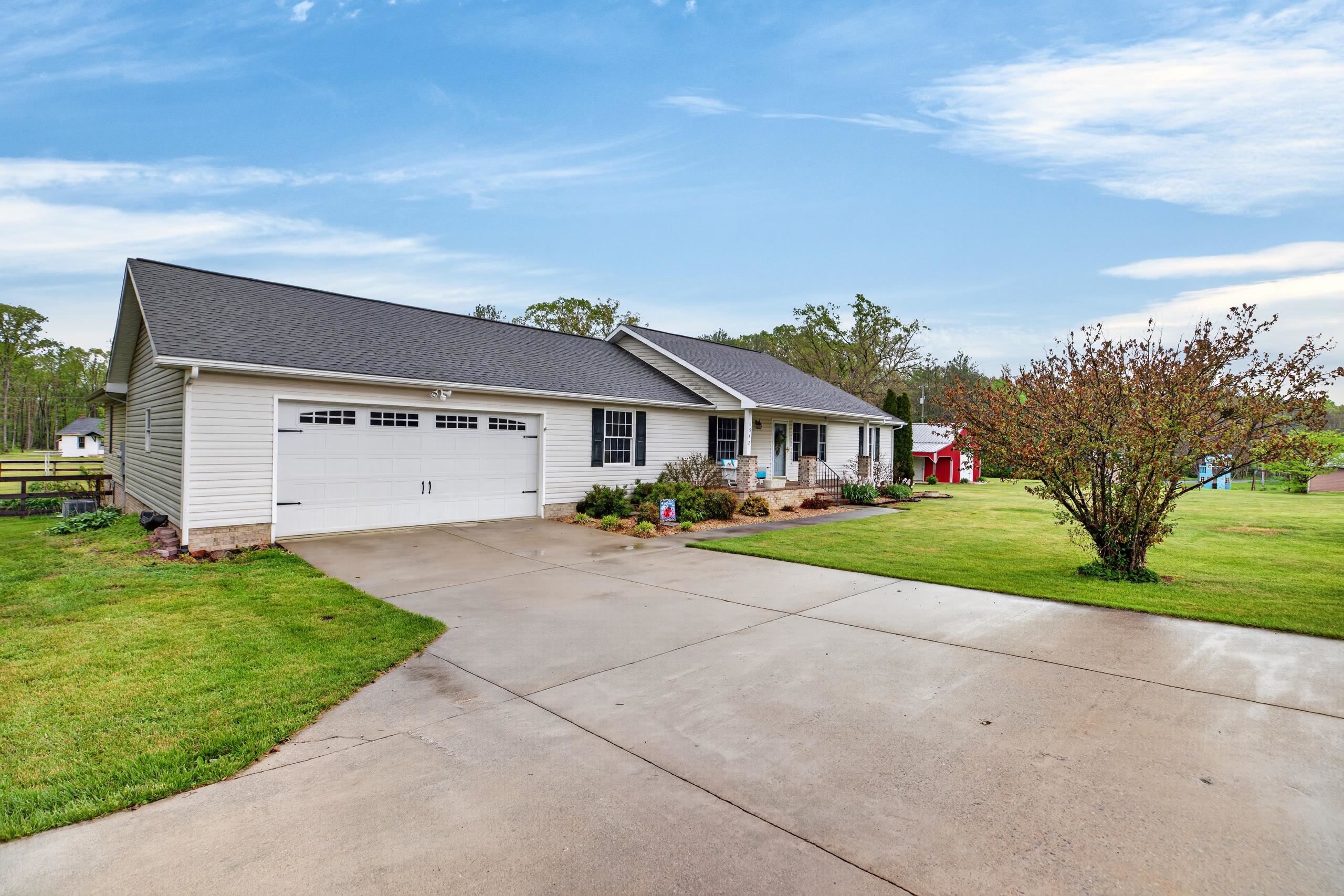 1582 HOWARDSVILLE TPKE, STUARTS DRAFT, Virginia 24477, 3 Bedrooms Bedrooms, ,2 BathroomsBathrooms,Residential,1582 HOWARDSVILLE TPKE,676575 MLS # 676575