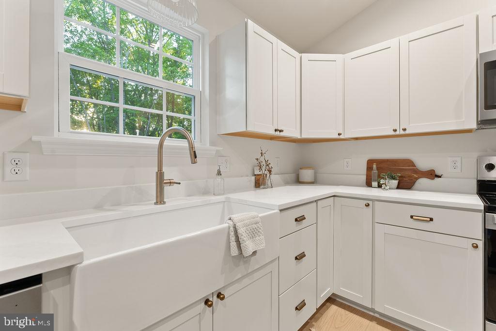 6600 DOCK LUCK LN, SPOTSYLVANIA, Virginia 22551, 5 Bedrooms Bedrooms, ,3 BathroomsBathrooms,Residential,6600 DOCK LUCK LN,VASP2041504 MLS # VASP2041504