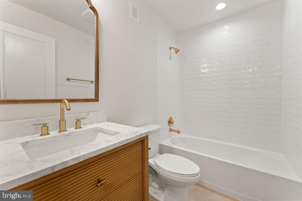 6600 DOCK LUCK LN, SPOTSYLVANIA, Virginia 22551, 5 Bedrooms Bedrooms, ,3 BathroomsBathrooms,Residential,6600 DOCK LUCK LN,VASP2041504 MLS # VASP2041504