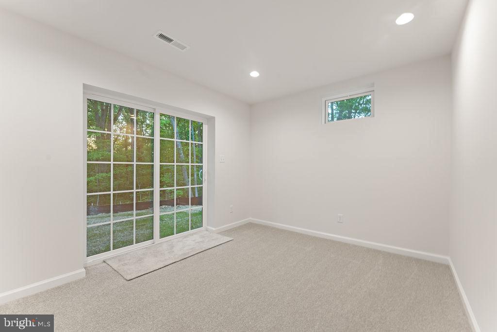 6600 DOCK LUCK LN, SPOTSYLVANIA, Virginia 22551, 5 Bedrooms Bedrooms, ,3 BathroomsBathrooms,Residential,6600 DOCK LUCK LN,VASP2041504 MLS # VASP2041504