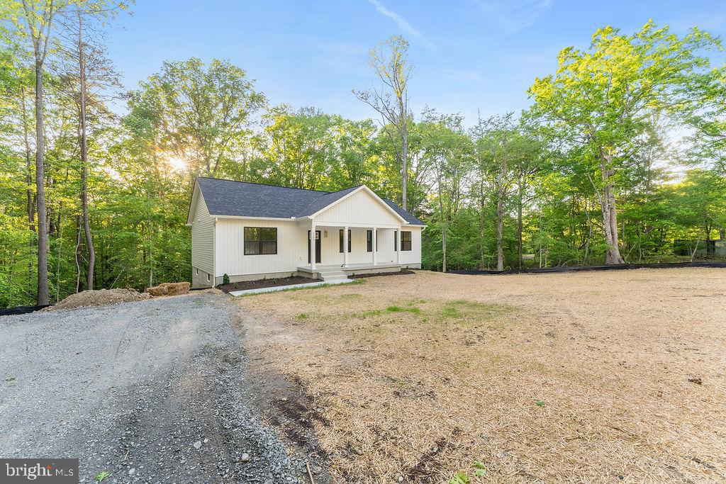 6600 DOCK LUCK LN, SPOTSYLVANIA, Virginia 22551, 5 Bedrooms Bedrooms, ,3 BathroomsBathrooms,Residential,6600 DOCK LUCK LN,VASP2041504 MLS # VASP2041504