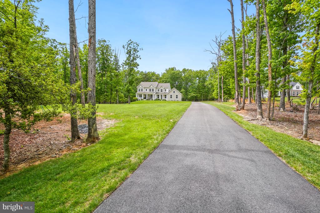 8524 LAROQUE RUN DR, FREDERICKSBURG, Virginia 22407, 6 Bedrooms Bedrooms, ,5 BathroomsBathrooms,Residential,8524 LAROQUE RUN DR,VASP2041508 MLS # VASP2041508