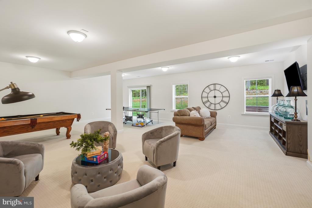 8524 LAROQUE RUN DR, FREDERICKSBURG, Virginia 22407, 6 Bedrooms Bedrooms, ,5 BathroomsBathrooms,Residential,8524 LAROQUE RUN DR,VASP2041508 MLS # VASP2041508
