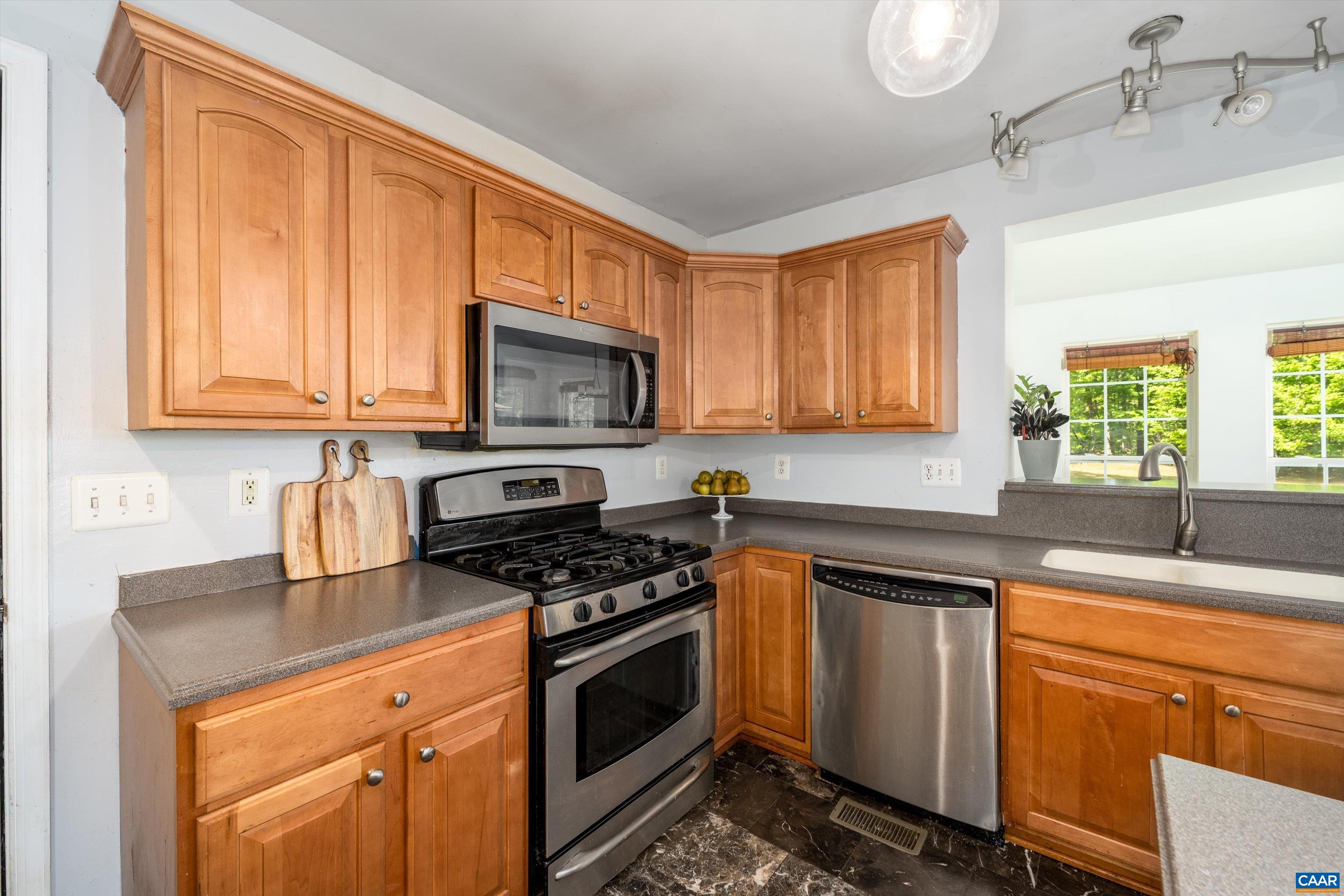419 CARTER LN, LOUISA, Virginia 23093, 5 Bedrooms Bedrooms, ,3 BathroomsBathrooms,Residential,419 CARTER LN,676592 MLS # 676592