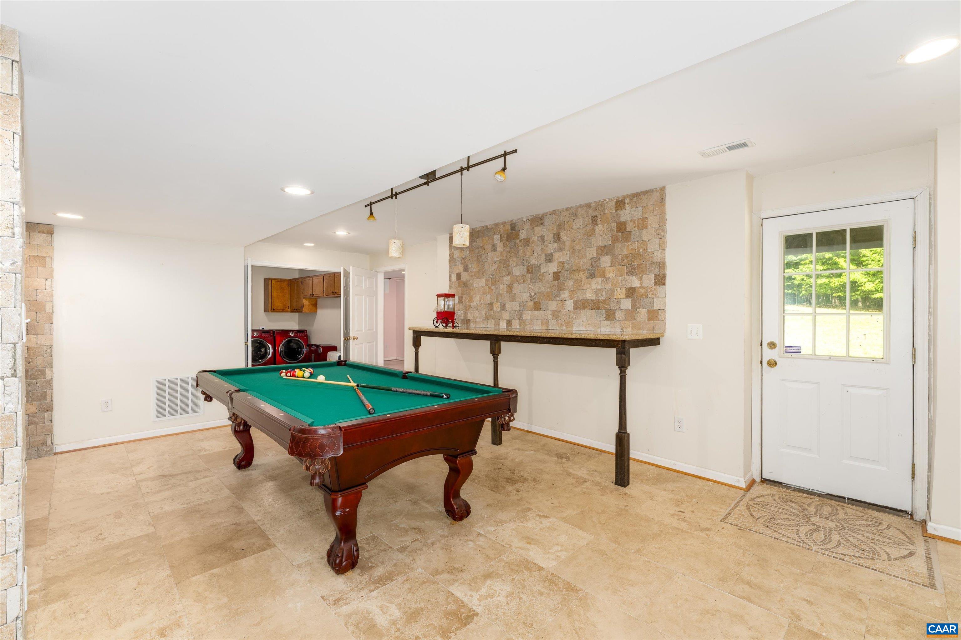 419 CARTER LN, LOUISA, Virginia 23093, 5 Bedrooms Bedrooms, ,3 BathroomsBathrooms,Residential,419 CARTER LN,676592 MLS # 676592