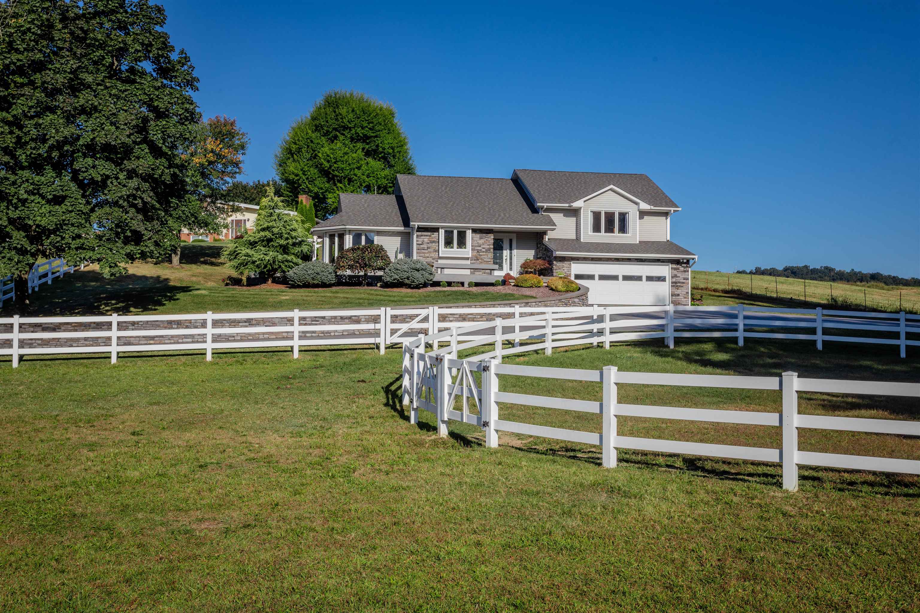 3603 RUSH LN, KEEZLETOWN, Virginia 22832, 3 Bedrooms Bedrooms, ,2 BathroomsBathrooms,Residential,3603 RUSH LN,676596 MLS # 676596