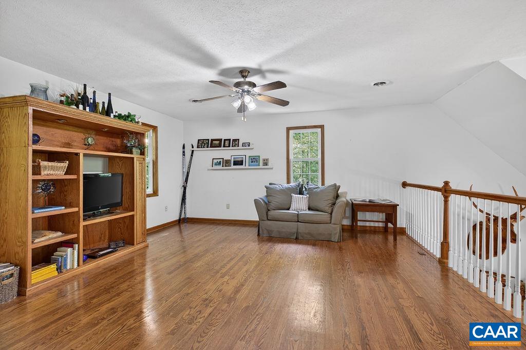 2 DOGWOOD LN, NELLYSFORD, Virginia 22958, 3 Bedrooms Bedrooms, ,2 BathroomsBathrooms,Residential,2 DOGWOOD LN,676600 MLS # 676600