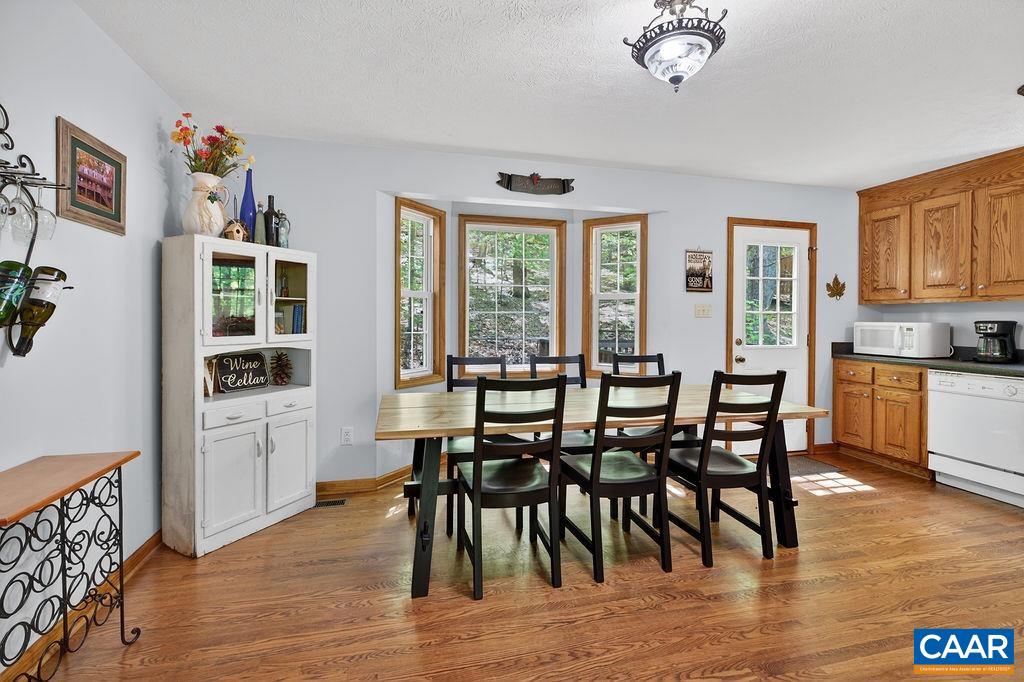 2 DOGWOOD LN, NELLYSFORD, Virginia 22958, 3 Bedrooms Bedrooms, ,2 BathroomsBathrooms,Residential,2 DOGWOOD LN,676600 MLS # 676600