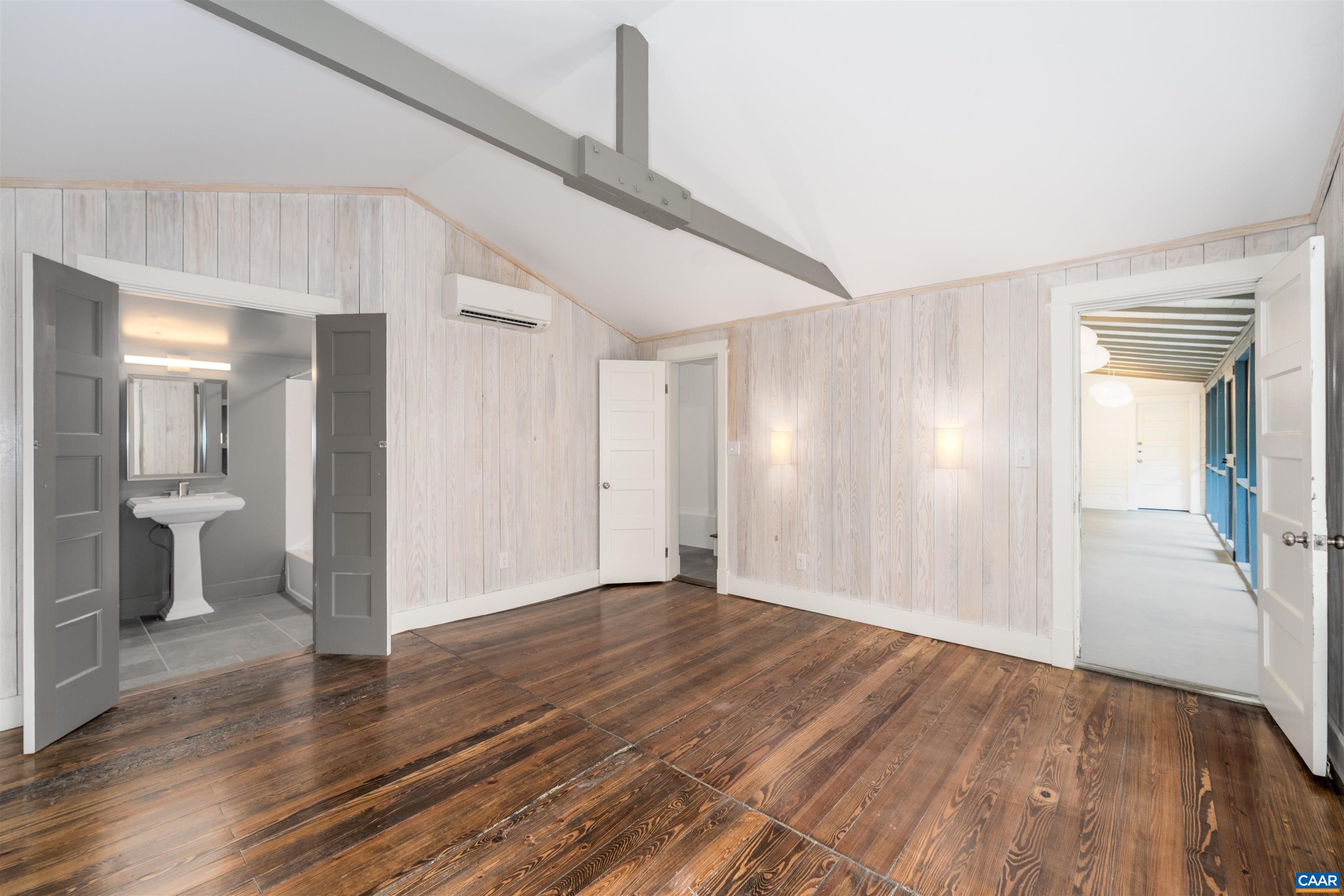 2068 LAKESIDE DR, CHARLOTTESVILLE, Virginia 22901, 2 Bedrooms Bedrooms, ,2 BathroomsBathrooms,Residential,The Lake Albemarle Cottage,2068 LAKESIDE DR,676602 MLS # 676602