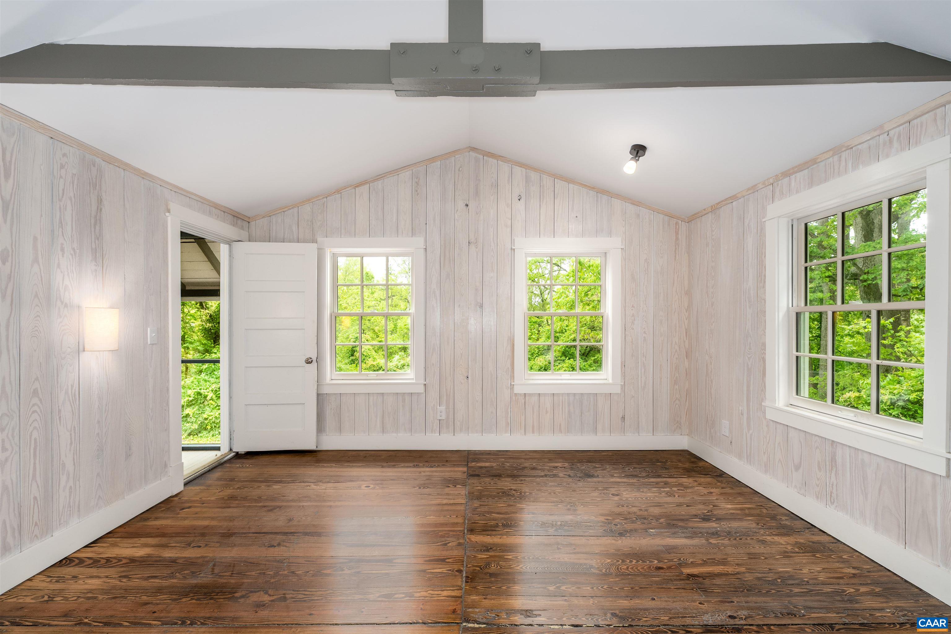 2068 LAKESIDE DR, CHARLOTTESVILLE, Virginia 22901, 2 Bedrooms Bedrooms, ,2 BathroomsBathrooms,Residential,The Lake Albemarle Cottage,2068 LAKESIDE DR,676602 MLS # 676602
