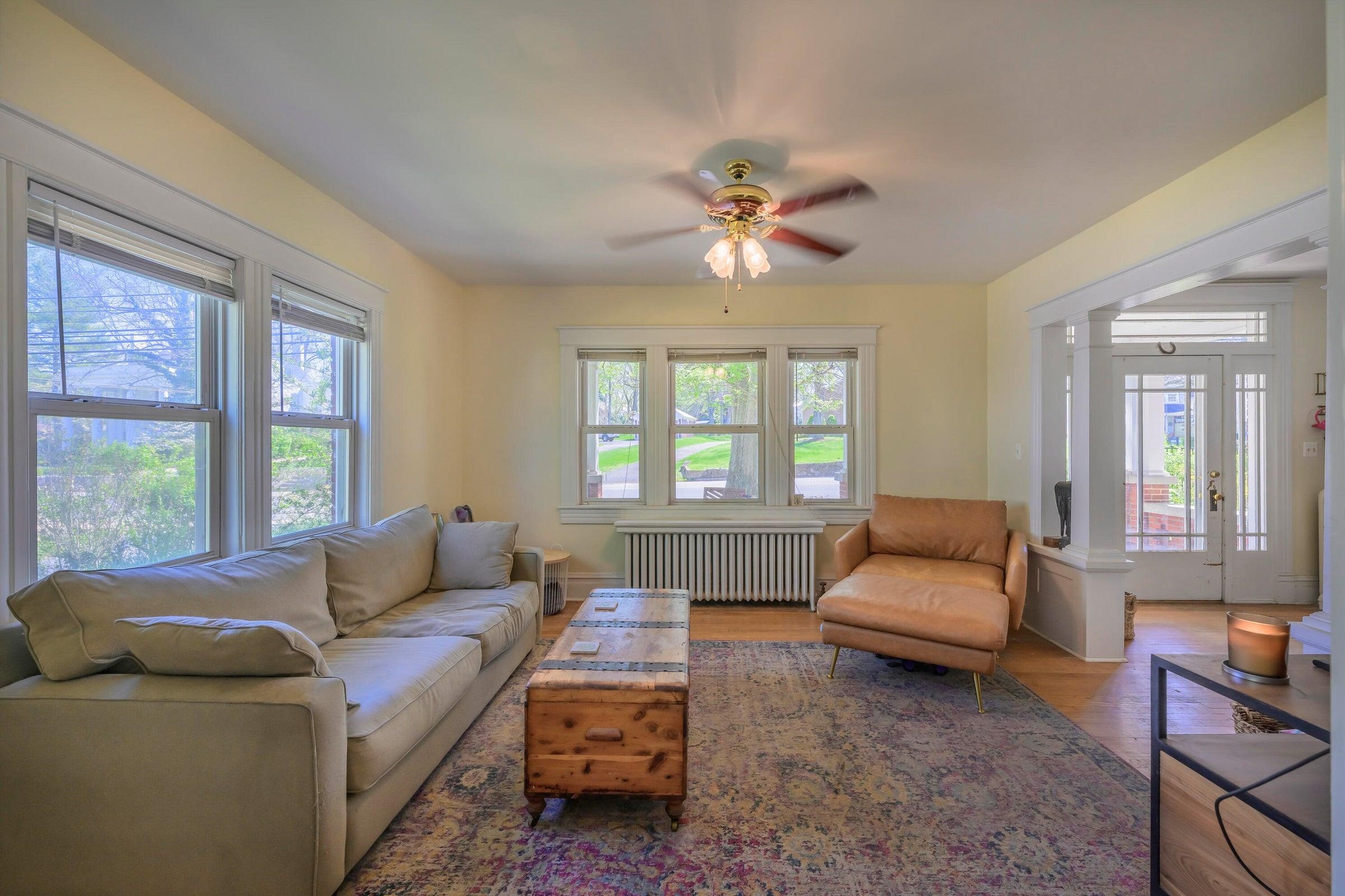 521 S MAIN ST, LEXINGTON, Virginia 24450, 3 Bedrooms Bedrooms, ,3 BathroomsBathrooms,Residential,521 S Main St Lexington, VA 24450,521 S MAIN ST,676603 MLS # 676603