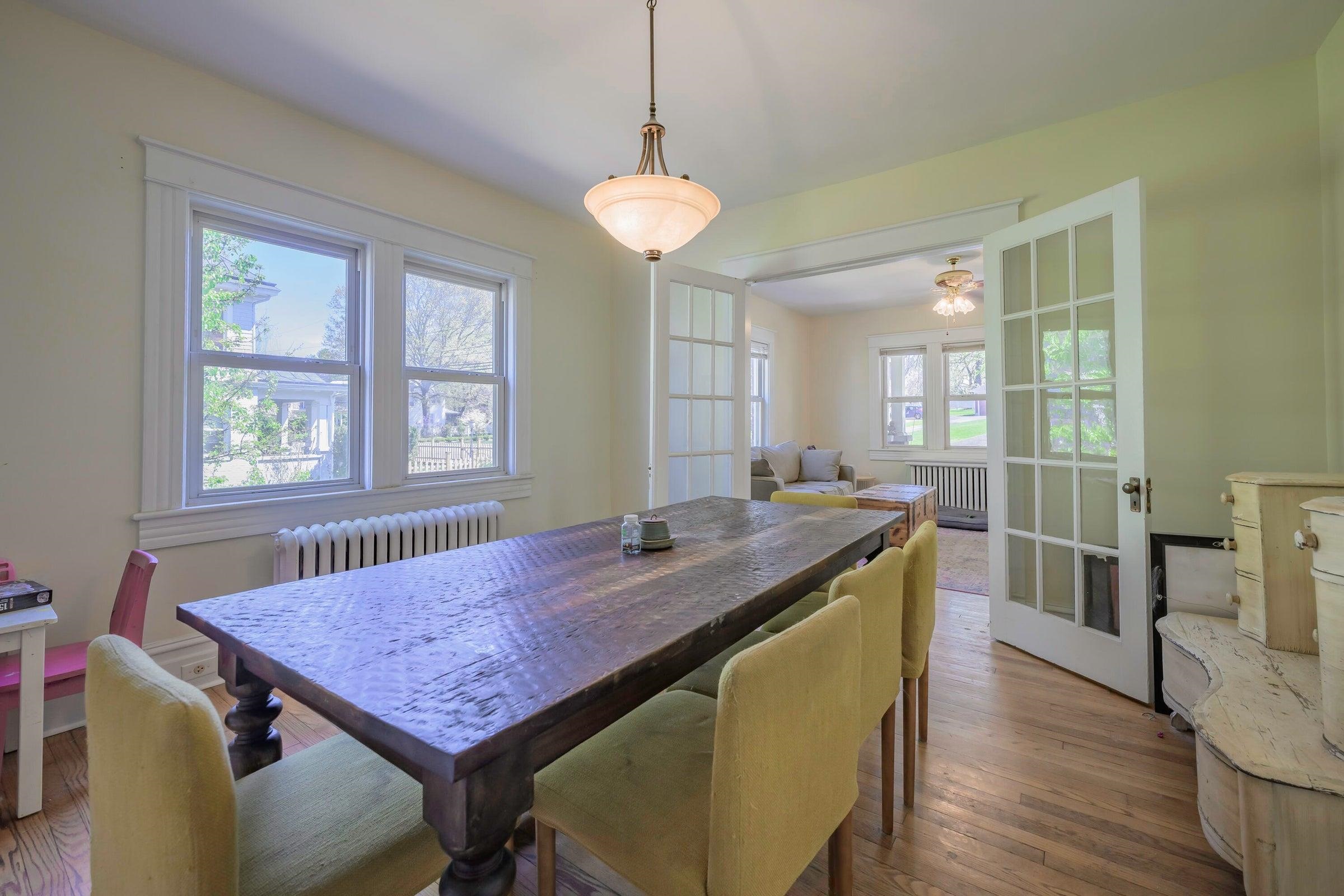 521 S MAIN ST, LEXINGTON, Virginia 24450, 3 Bedrooms Bedrooms, ,3 BathroomsBathrooms,Residential,521 S Main St Lexington, VA 24450,521 S MAIN ST,676603 MLS # 676603