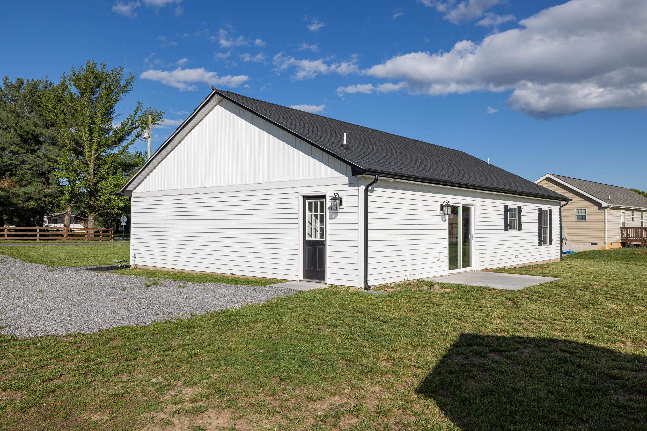 2212 W DRY RIVER RD, DAYTON, Virginia 22821, 3 Bedrooms Bedrooms, ,2 BathroomsBathrooms,Residential,2212 W DRY RIVER RD,676604 MLS # 676604
