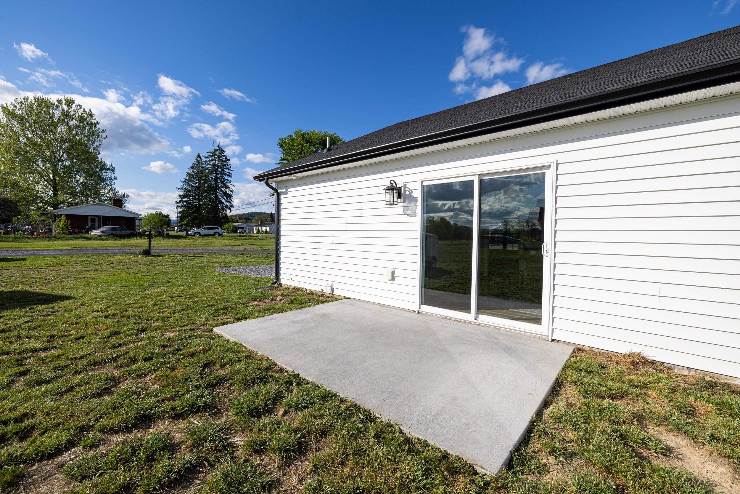 2212 W DRY RIVER RD, DAYTON, Virginia 22821, 3 Bedrooms Bedrooms, ,2 BathroomsBathrooms,Residential,2212 W DRY RIVER RD,676604 MLS # 676604