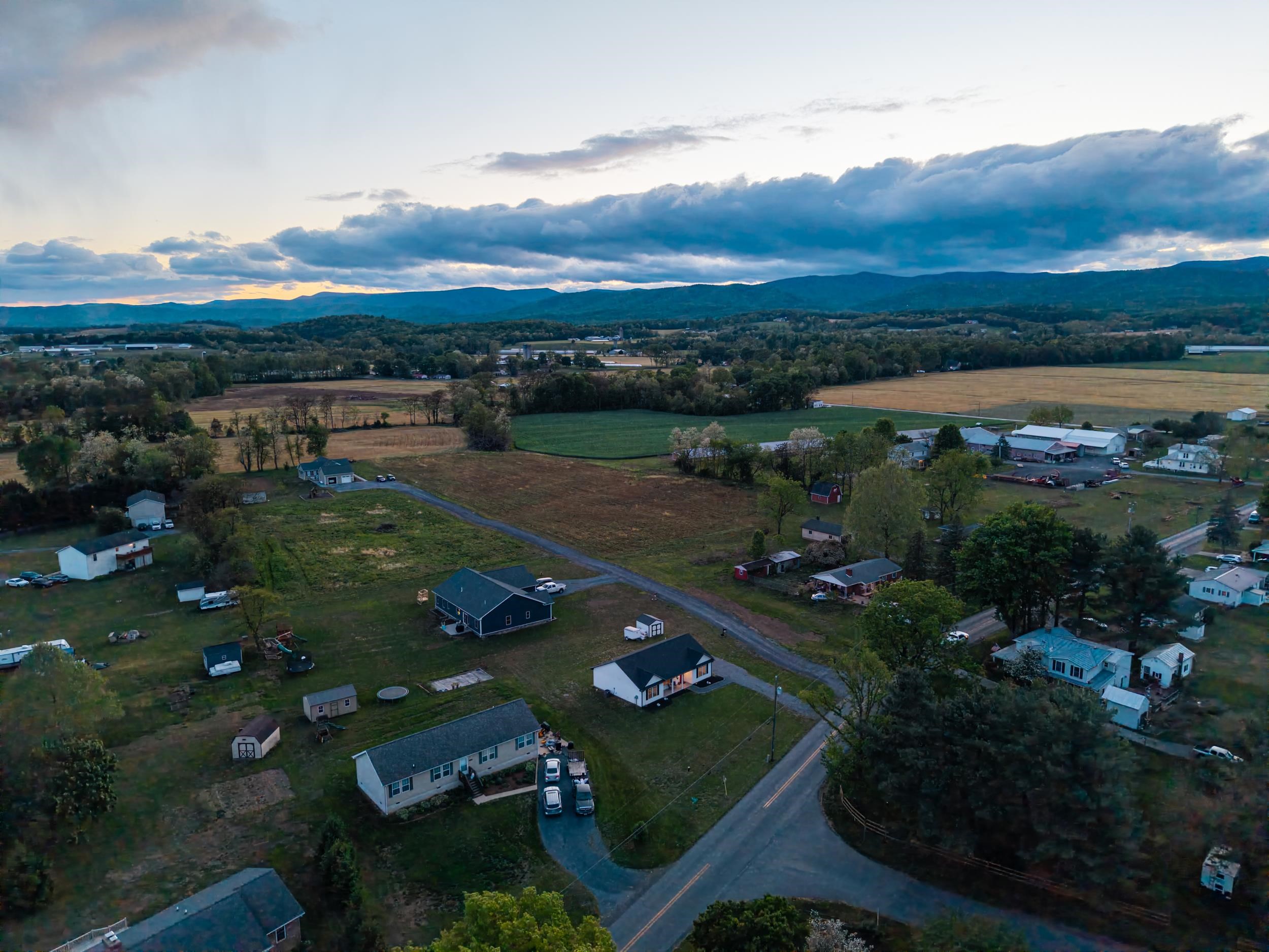 2212 W DRY RIVER RD, DAYTON, Virginia 22821, 3 Bedrooms Bedrooms, ,2 BathroomsBathrooms,Residential,2212 W DRY RIVER RD,676604 MLS # 676604