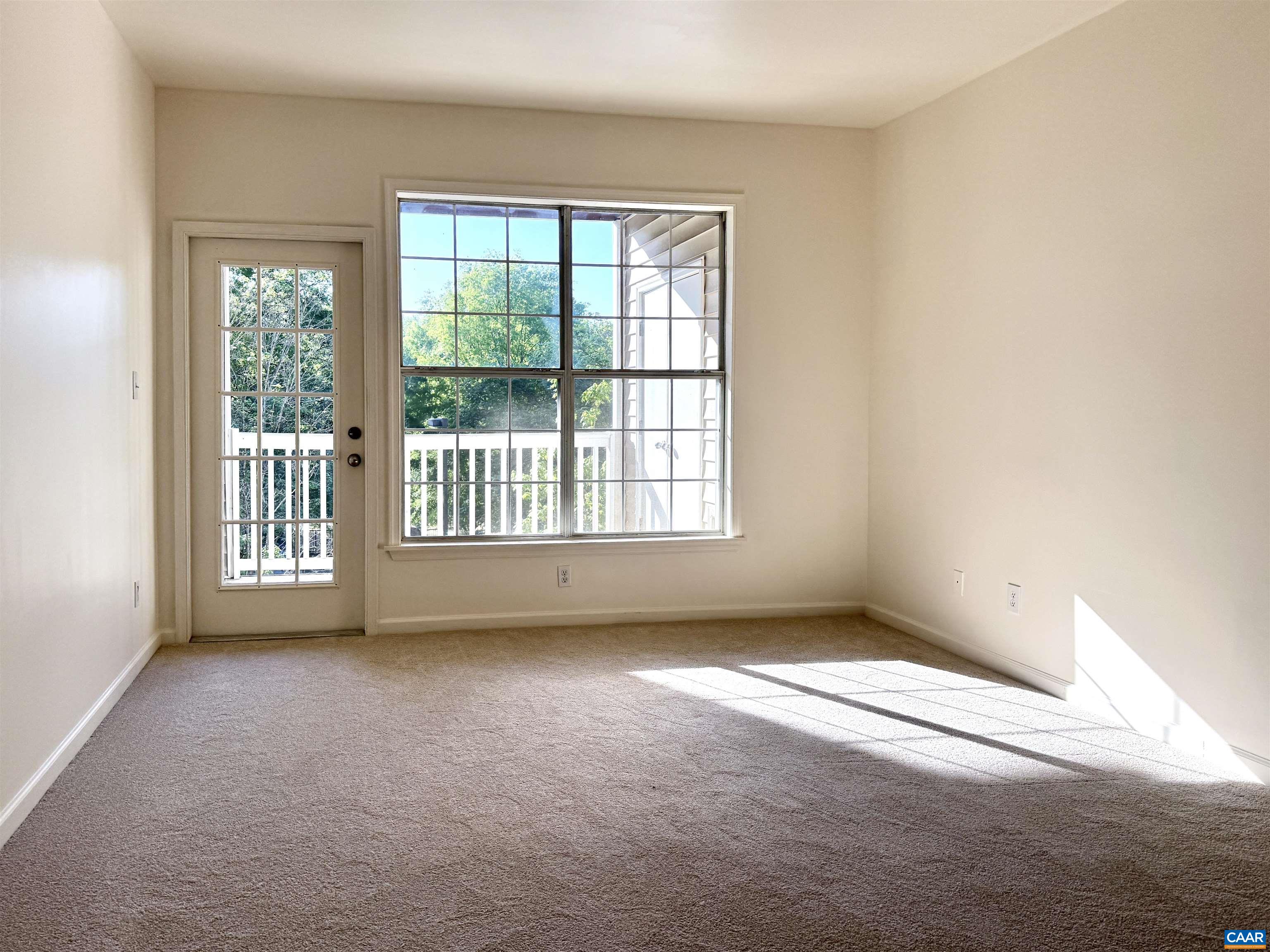 300 RIVERBEND DR, CHARLOTTESVILLE, Virginia 22911, 2 Bedrooms Bedrooms, ,2 BathroomsBathrooms,Residential,300 RIVERBEND DR,676606 MLS # 676606