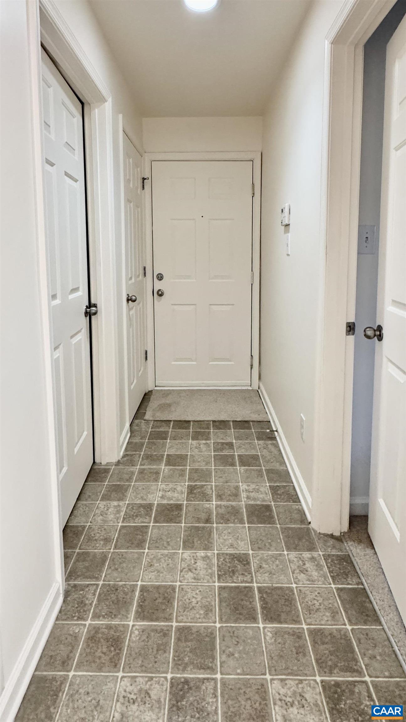 300 RIVERBEND DR, CHARLOTTESVILLE, Virginia 22911, 2 Bedrooms Bedrooms, ,2 BathroomsBathrooms,Residential,300 RIVERBEND DR,676606 MLS # 676606