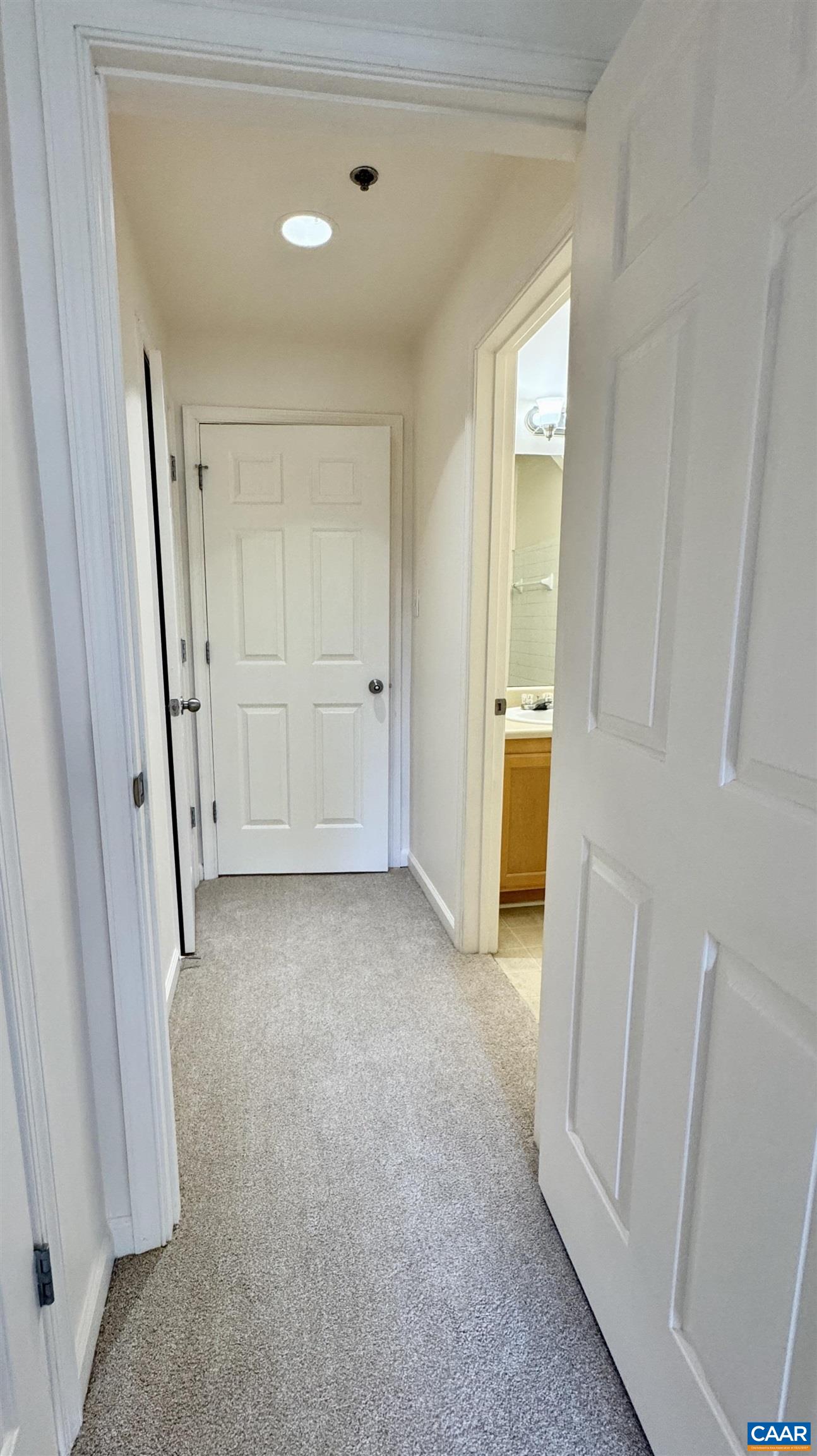 300 RIVERBEND DR, CHARLOTTESVILLE, Virginia 22911, 2 Bedrooms Bedrooms, ,2 BathroomsBathrooms,Residential,300 RIVERBEND DR,676606 MLS # 676606