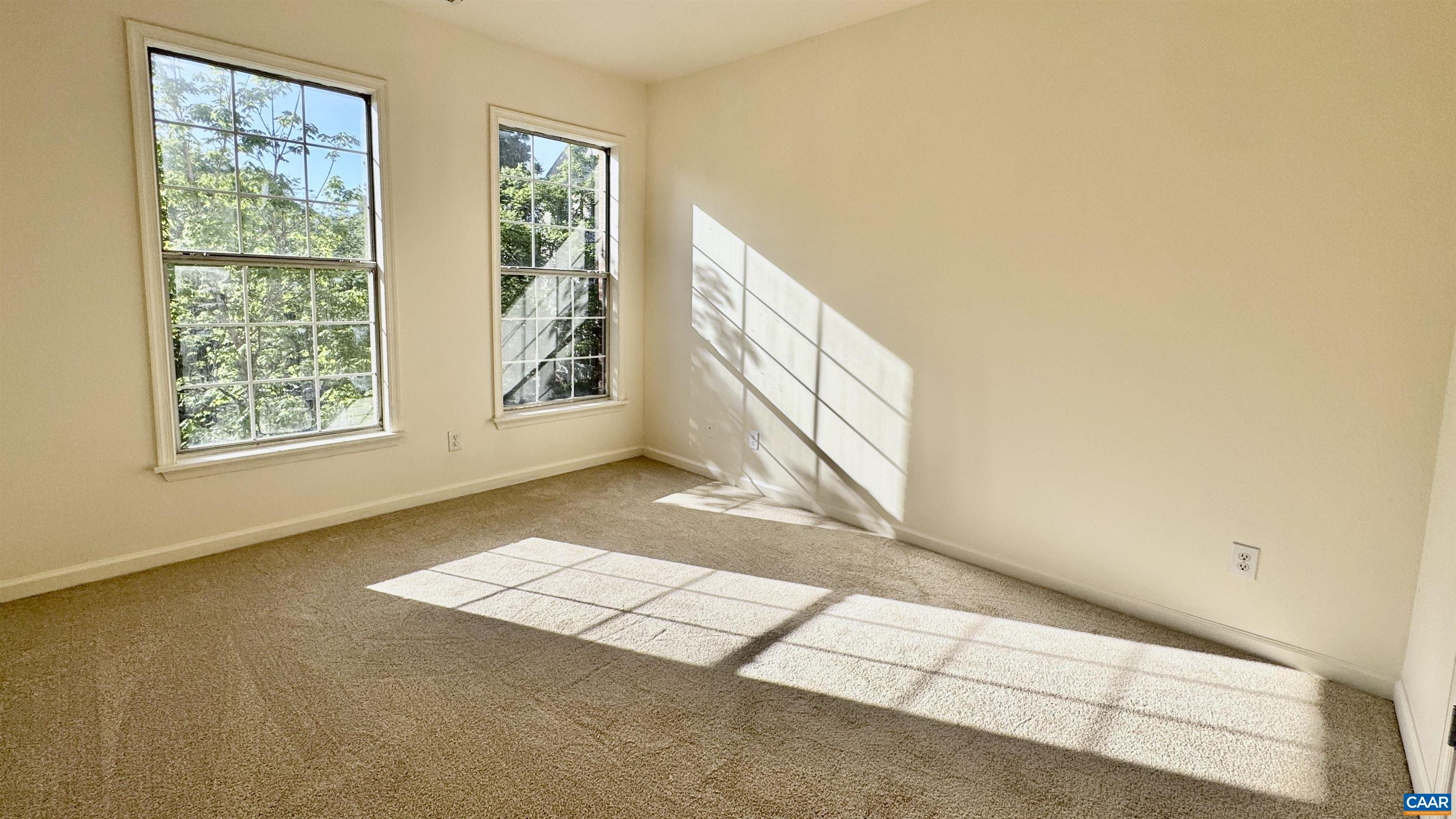 300 RIVERBEND DR, CHARLOTTESVILLE, Virginia 22911, 2 Bedrooms Bedrooms, ,2 BathroomsBathrooms,Residential,300 RIVERBEND DR,676606 MLS # 676606