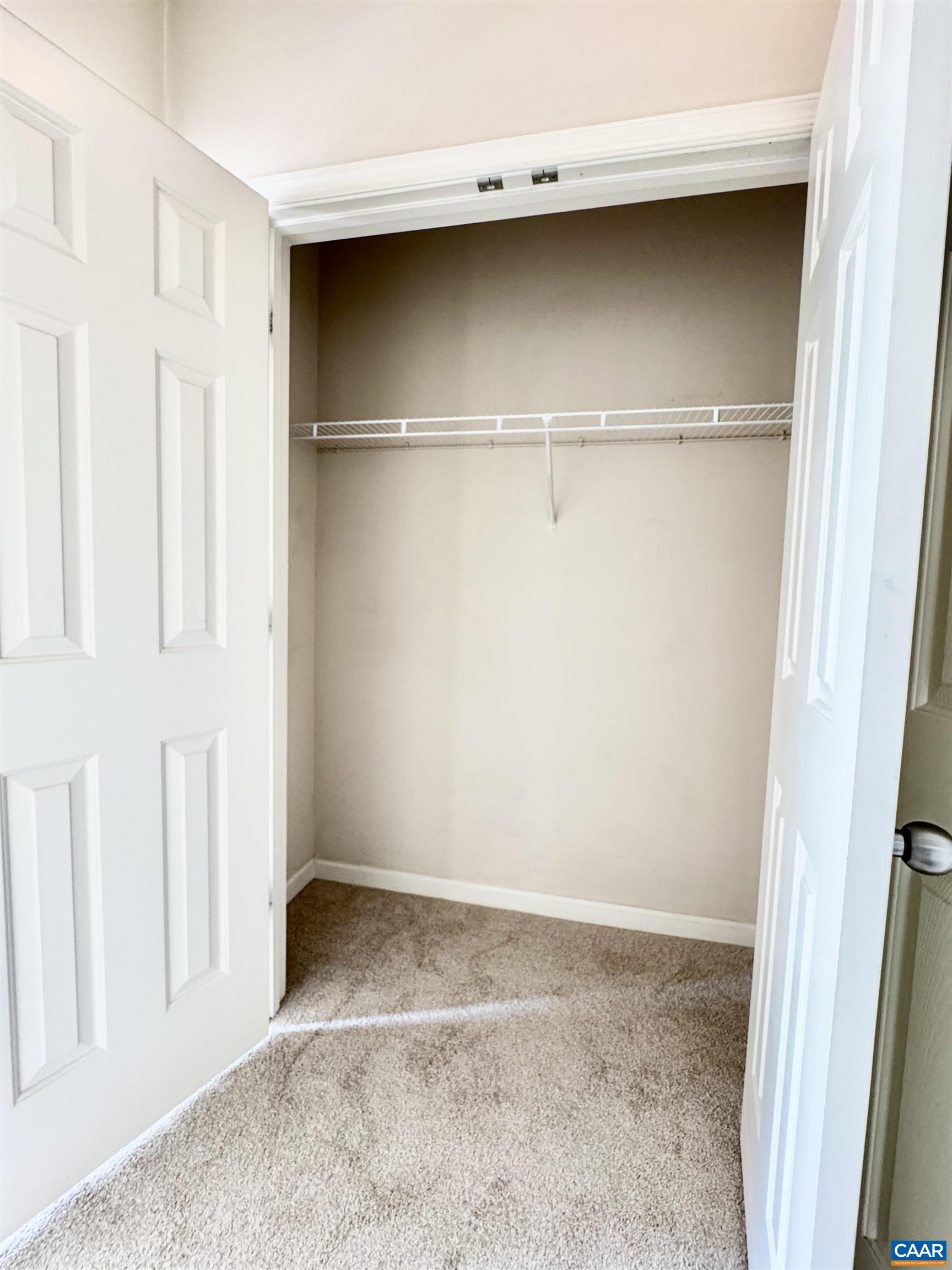 300 RIVERBEND DR, CHARLOTTESVILLE, Virginia 22911, 2 Bedrooms Bedrooms, ,2 BathroomsBathrooms,Residential,300 RIVERBEND DR,676606 MLS # 676606