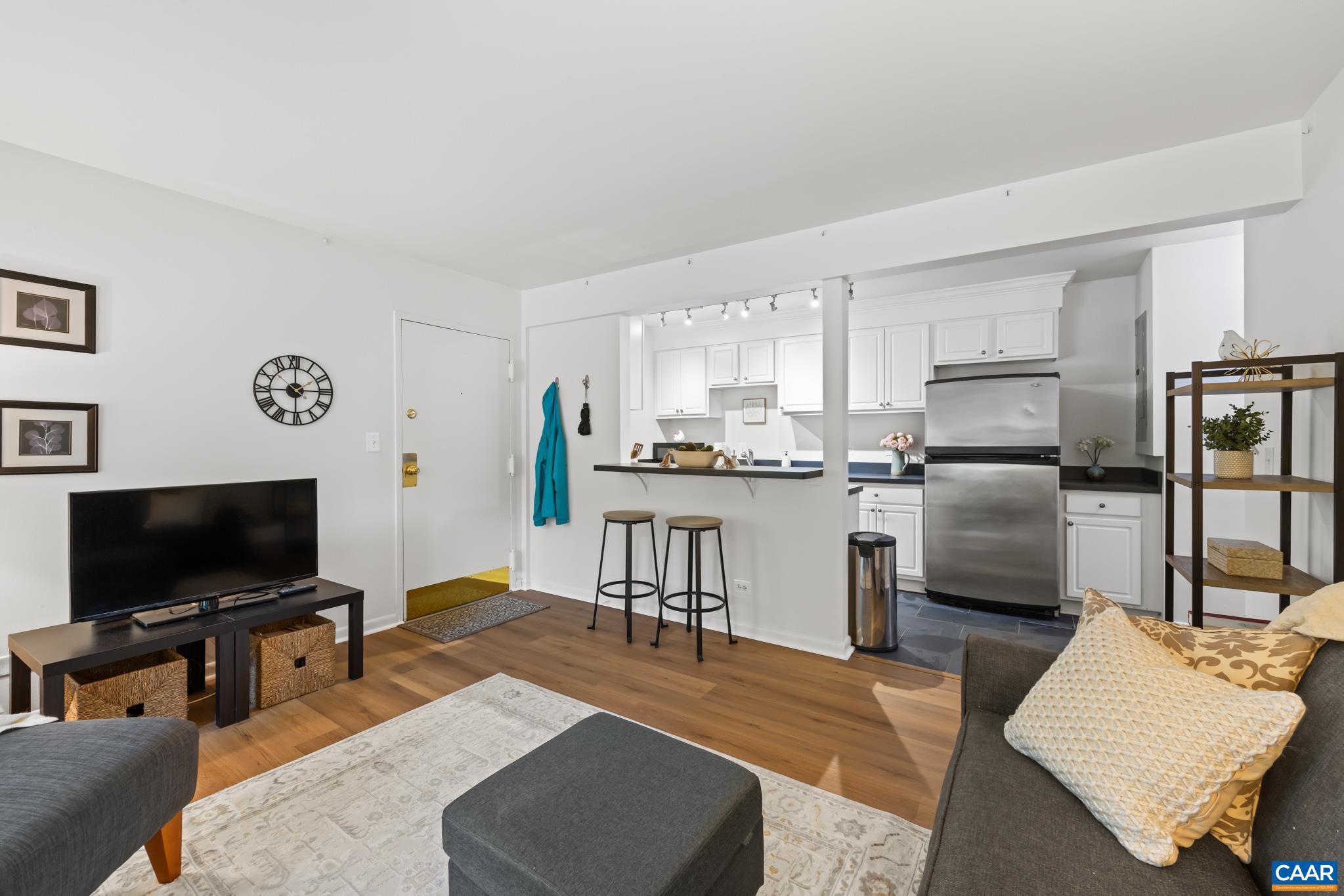 1800 JEFFERSON PARK AVE, CHARLOTTESVILLE, Virginia 22903, 1 Bedroom Bedrooms, ,1 BathroomBathrooms,Residential,1800 JEFFERSON PARK AVE,676608 MLS # 676608