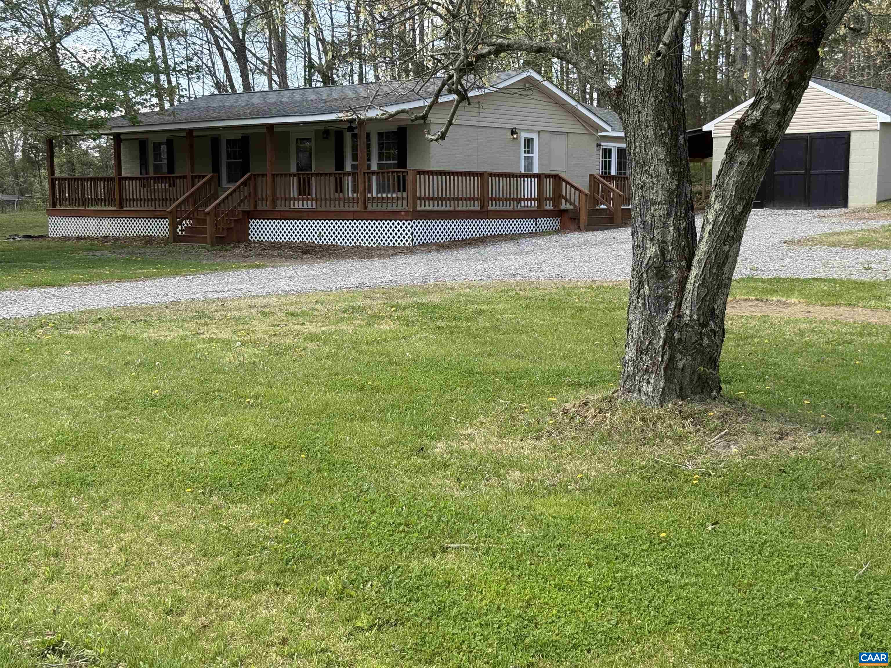 100 LAKE DR, FARMVILLE, Virginia 23901, 3 Bedrooms Bedrooms, ,2 BathroomsBathrooms,Residential,100 LAKE DR,676609 MLS # 676609