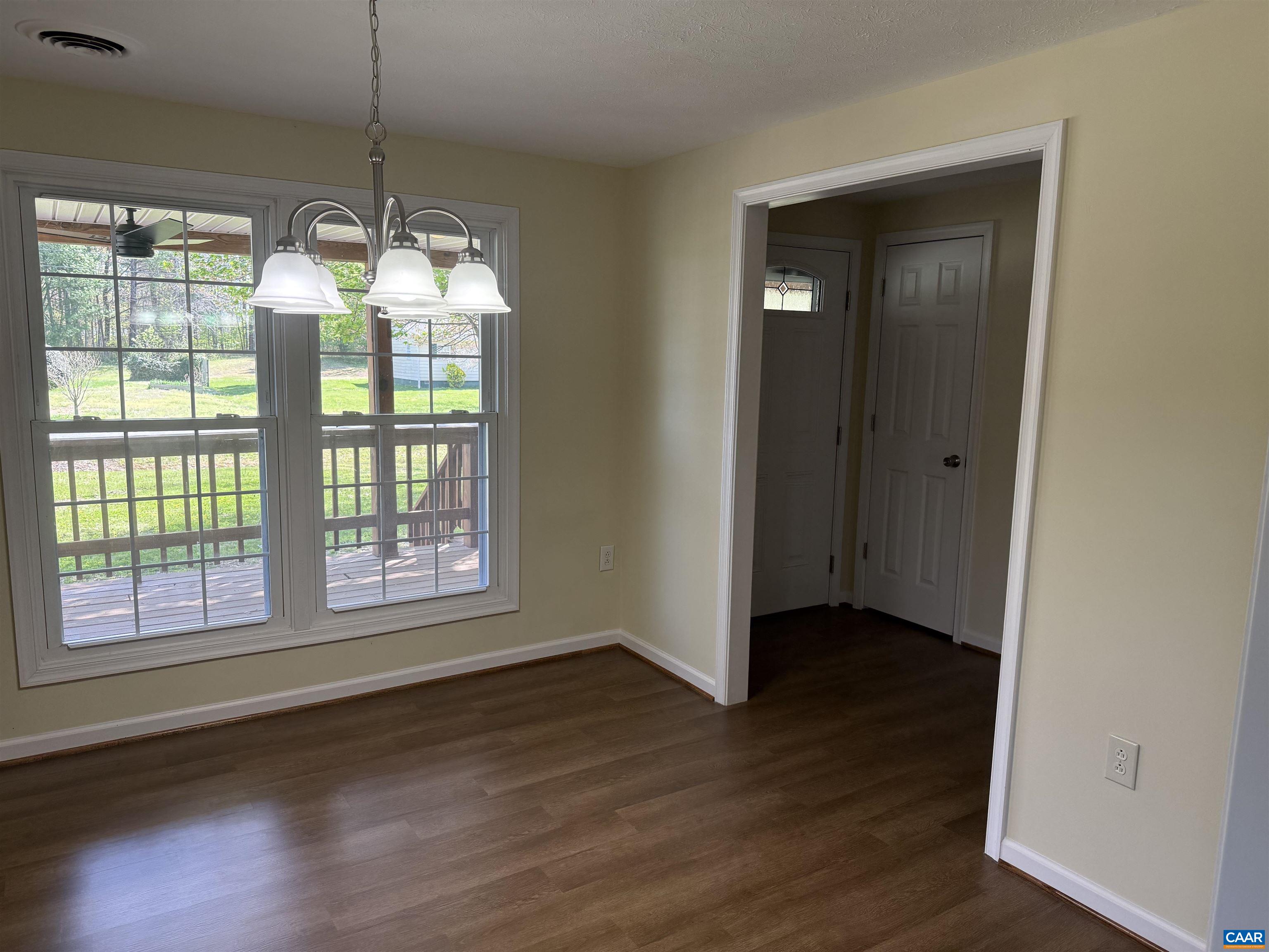 100 LAKE DR, FARMVILLE, Virginia 23901, 3 Bedrooms Bedrooms, ,2 BathroomsBathrooms,Residential,100 LAKE DR,676609 MLS # 676609