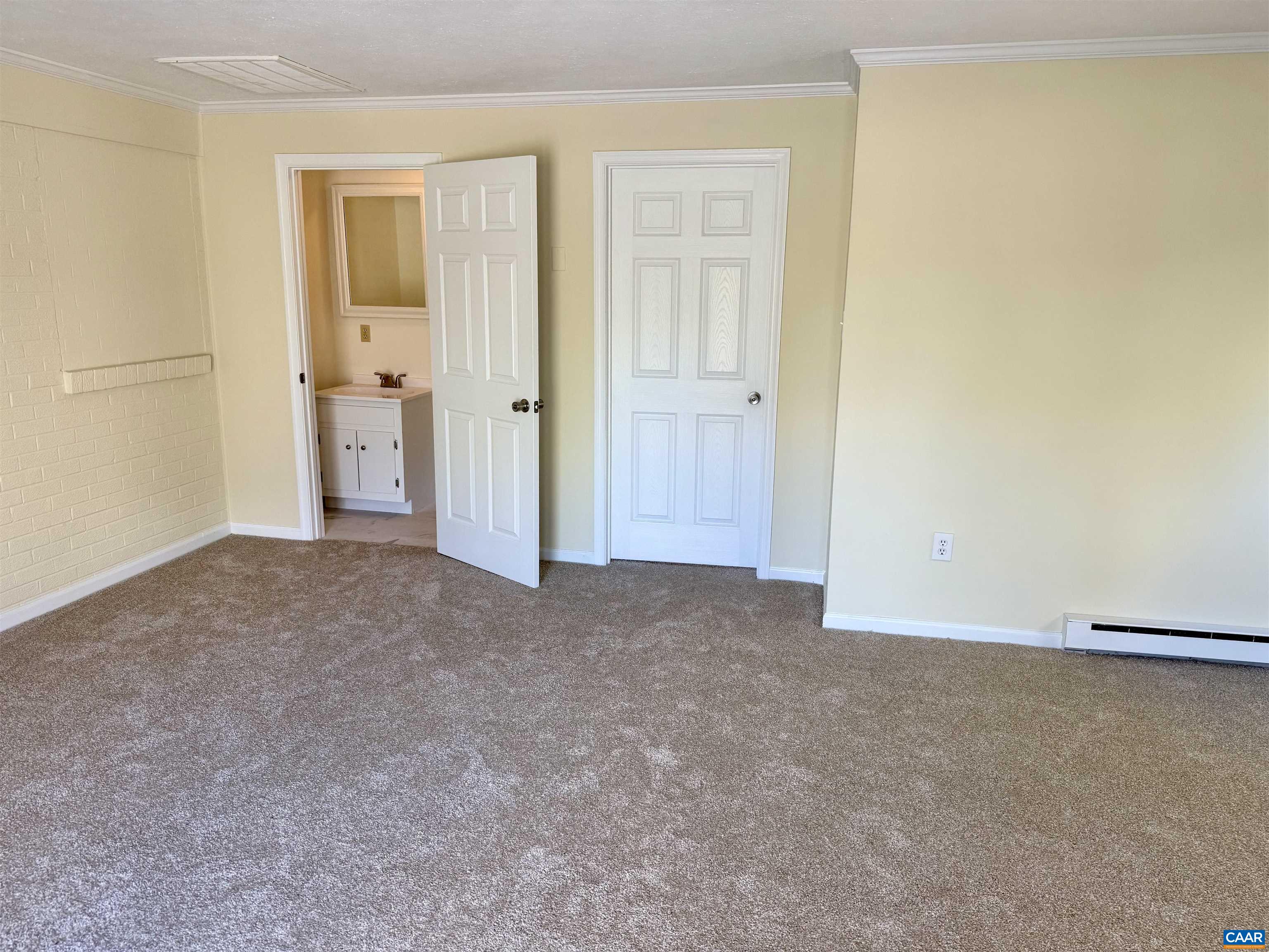 100 LAKE DR, FARMVILLE, Virginia 23901, 3 Bedrooms Bedrooms, ,2 BathroomsBathrooms,Residential,100 LAKE DR,676609 MLS # 676609