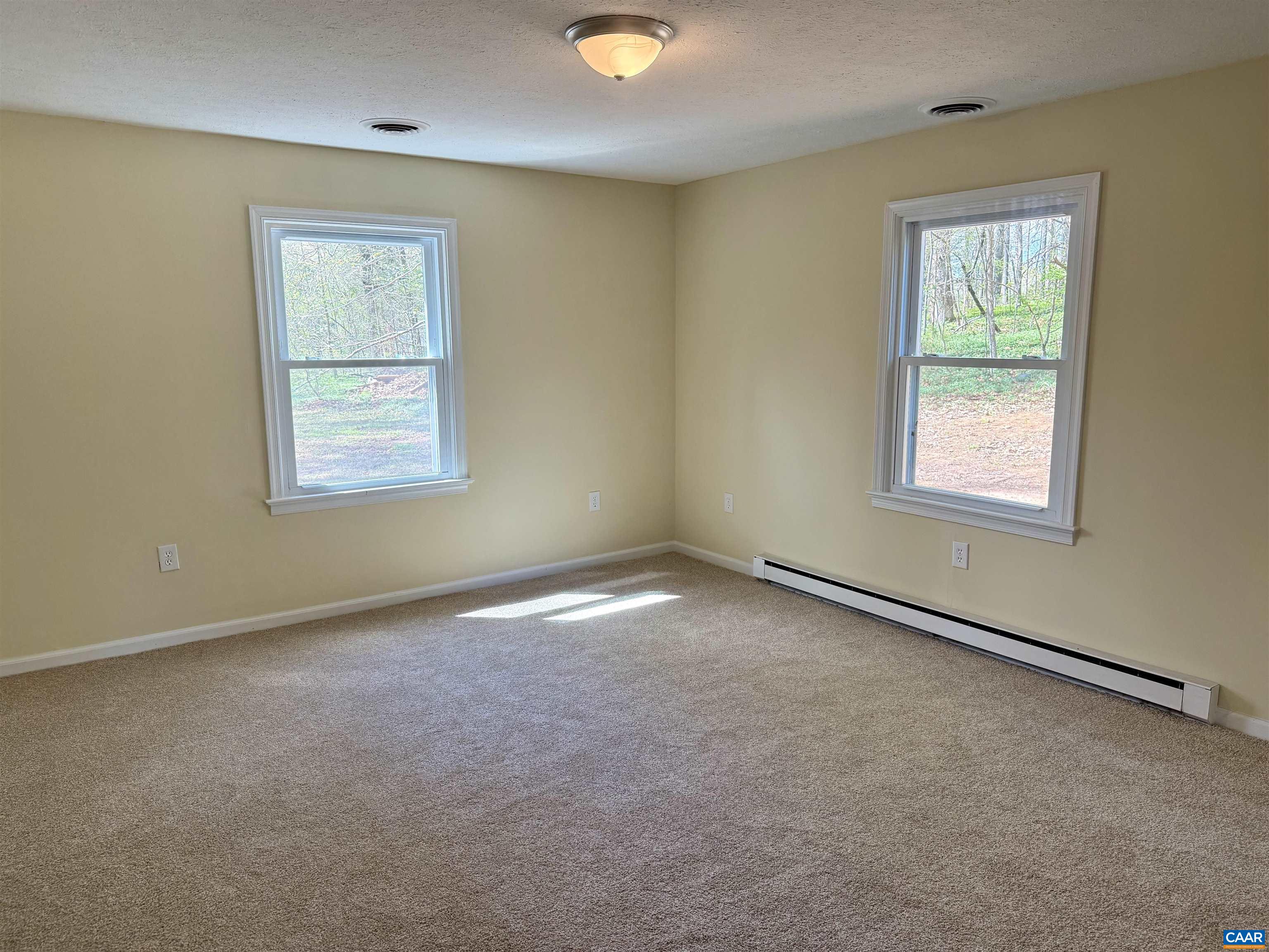 100 LAKE DR, FARMVILLE, Virginia 23901, 3 Bedrooms Bedrooms, ,2 BathroomsBathrooms,Residential,100 LAKE DR,676609 MLS # 676609