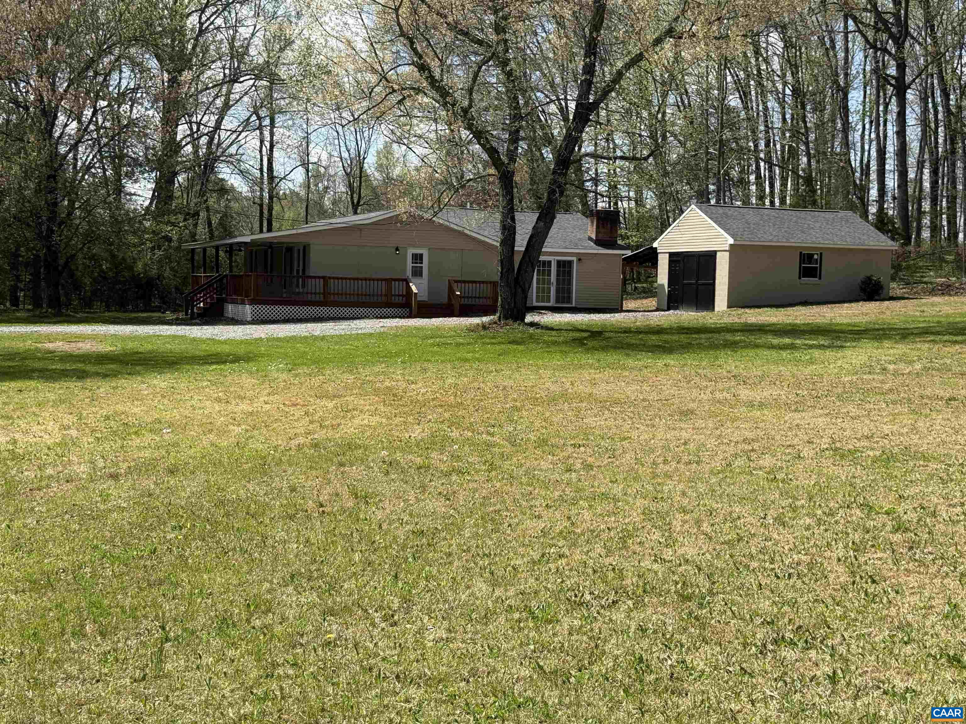 100 LAKE DR, FARMVILLE, Virginia 23901, 3 Bedrooms Bedrooms, ,2 BathroomsBathrooms,Residential,100 LAKE DR,676609 MLS # 676609