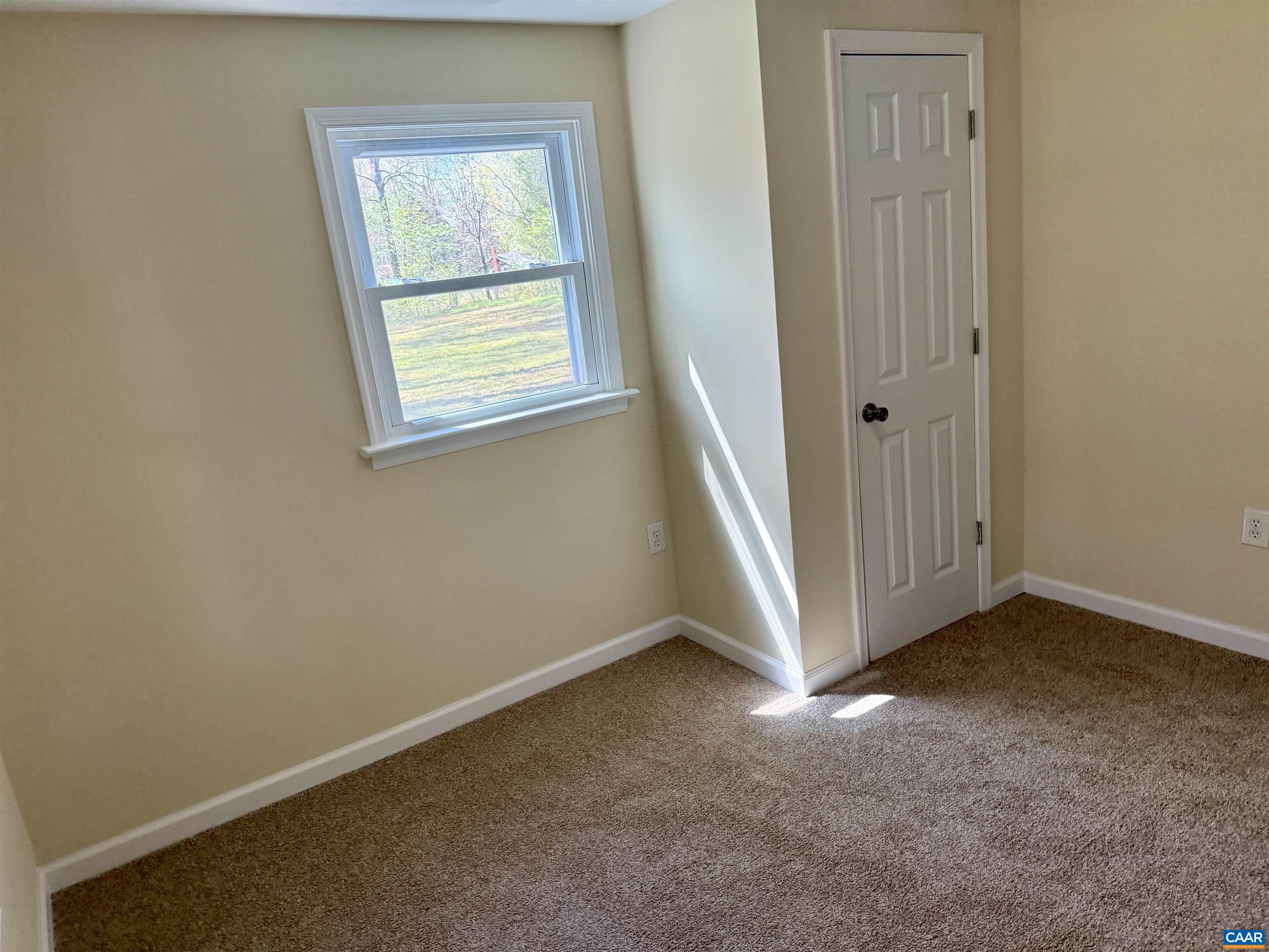 100 LAKE DR, FARMVILLE, Virginia 23901, 3 Bedrooms Bedrooms, ,2 BathroomsBathrooms,Residential,100 LAKE DR,676609 MLS # 676609