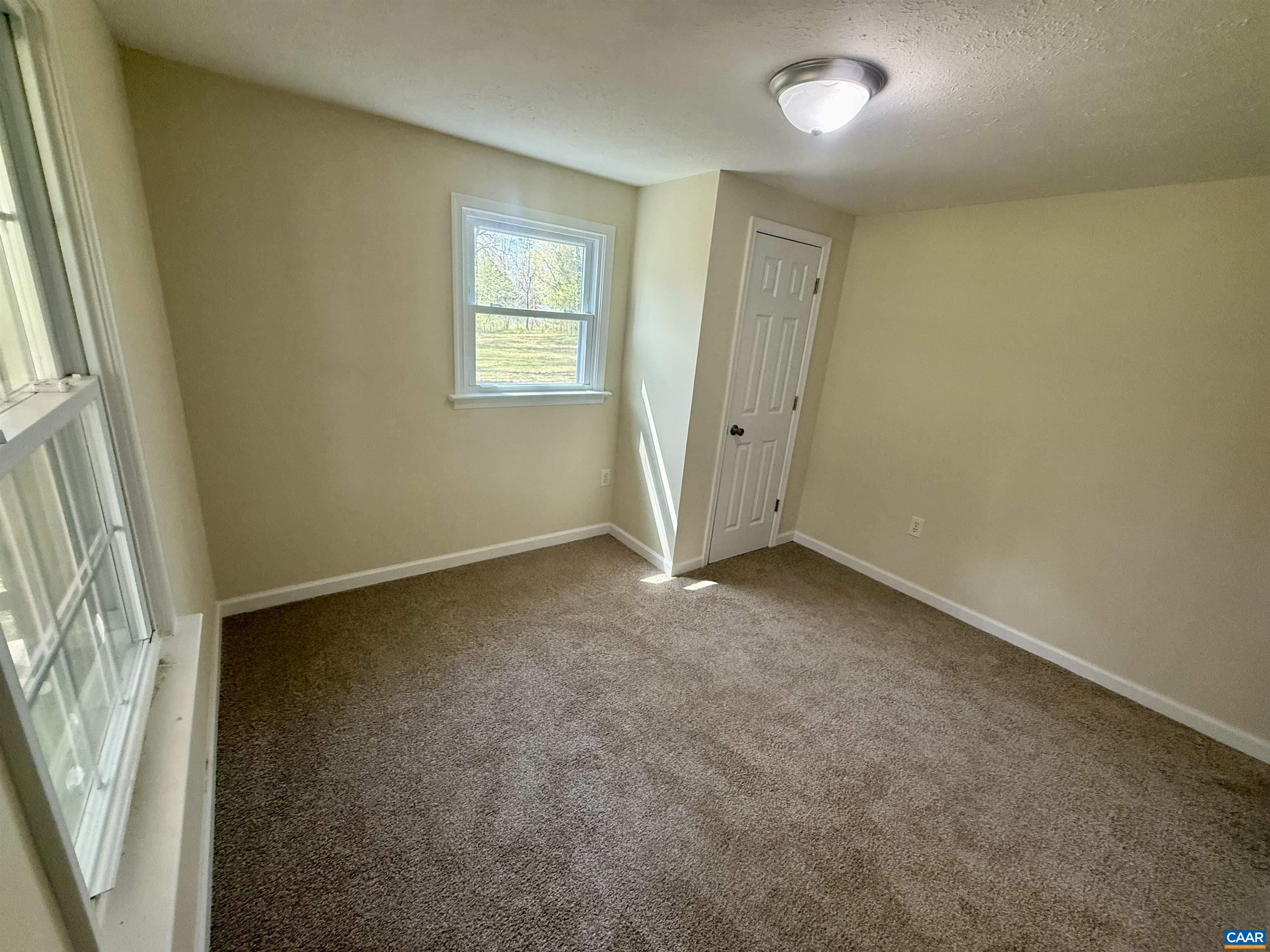 100 LAKE DR, FARMVILLE, Virginia 23901, 3 Bedrooms Bedrooms, ,2 BathroomsBathrooms,Residential,100 LAKE DR,676609 MLS # 676609