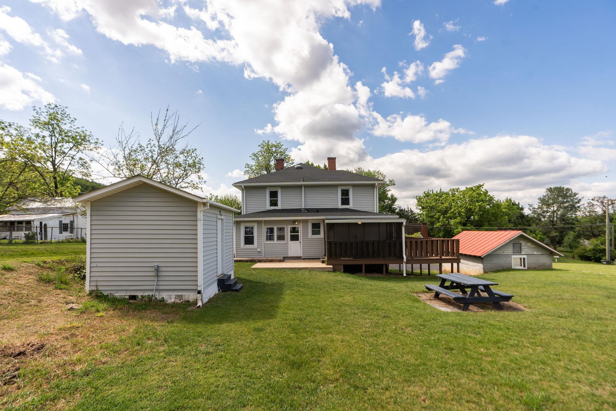 429 BETSY BELL RD, STAUNTON, Virginia 24401, 4 Bedrooms Bedrooms, ,2 BathroomsBathrooms,Residential,429 BETSY BELL RD,676610 MLS # 676610