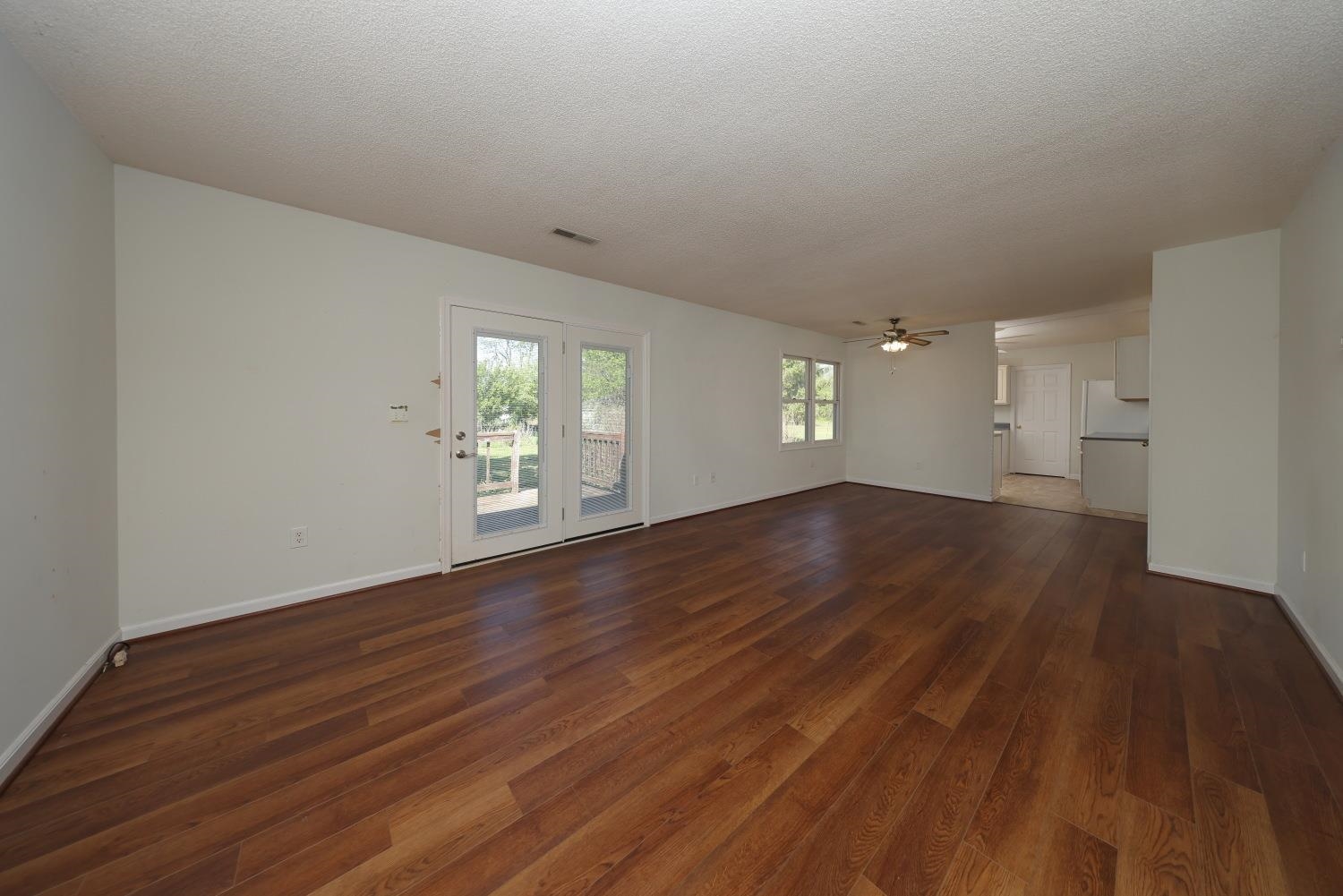 191 GRANDVIEW DR, WAYNESBORO, Virginia 22980, 3 Bedrooms Bedrooms, ,2 BathroomsBathrooms,Residential,191 GRANDVIEW DR,676612 MLS # 676612