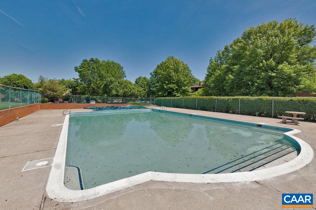 103 TURTLE CREEK RD, CHARLOTTESVILLE, Virginia 22901, 2 Bedrooms Bedrooms, ,2 BathroomsBathrooms,Residential,103 TURTLE CREEK RD,676613 MLS # 676613