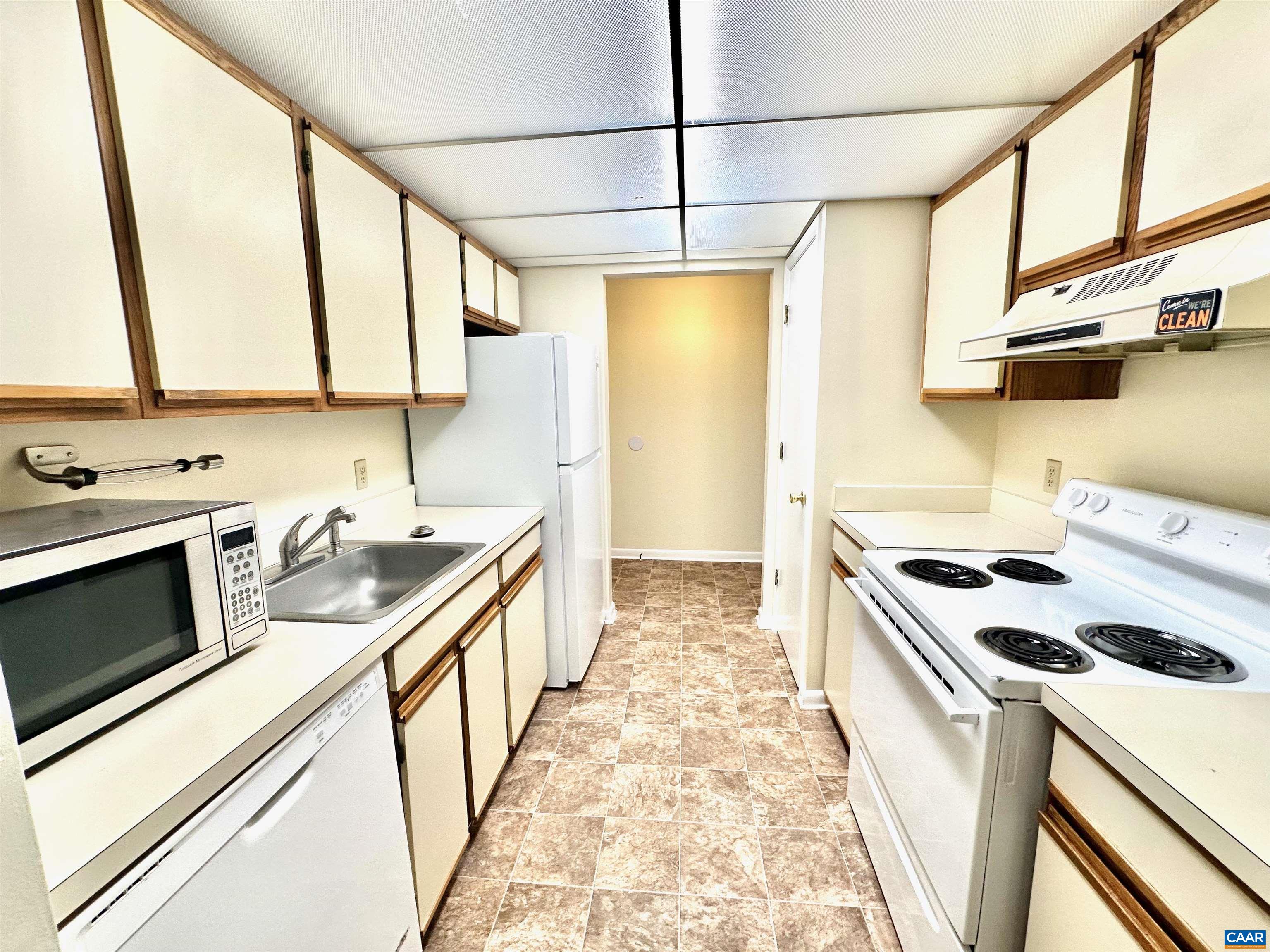 103 TURTLE CREEK RD, CHARLOTTESVILLE, Virginia 22901, 2 Bedrooms Bedrooms, ,2 BathroomsBathrooms,Residential,103 TURTLE CREEK RD,676613 MLS # 676613