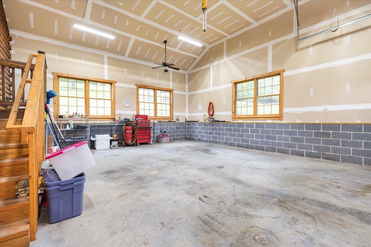 2025 KIBLER RD, QUICKSBURG, Virginia 22847, 3 Bedrooms Bedrooms, ,2 BathroomsBathrooms,Residential,2025 KIBLER RD,676614 MLS # 676614