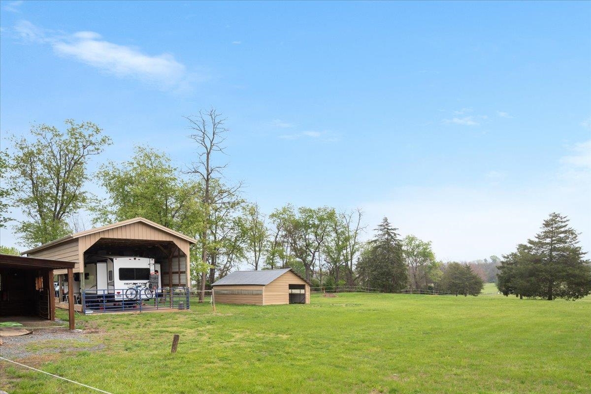 2025 KIBLER RD, QUICKSBURG, Virginia 22847, 3 Bedrooms Bedrooms, ,2 BathroomsBathrooms,Residential,2025 KIBLER RD,676614 MLS # 676614