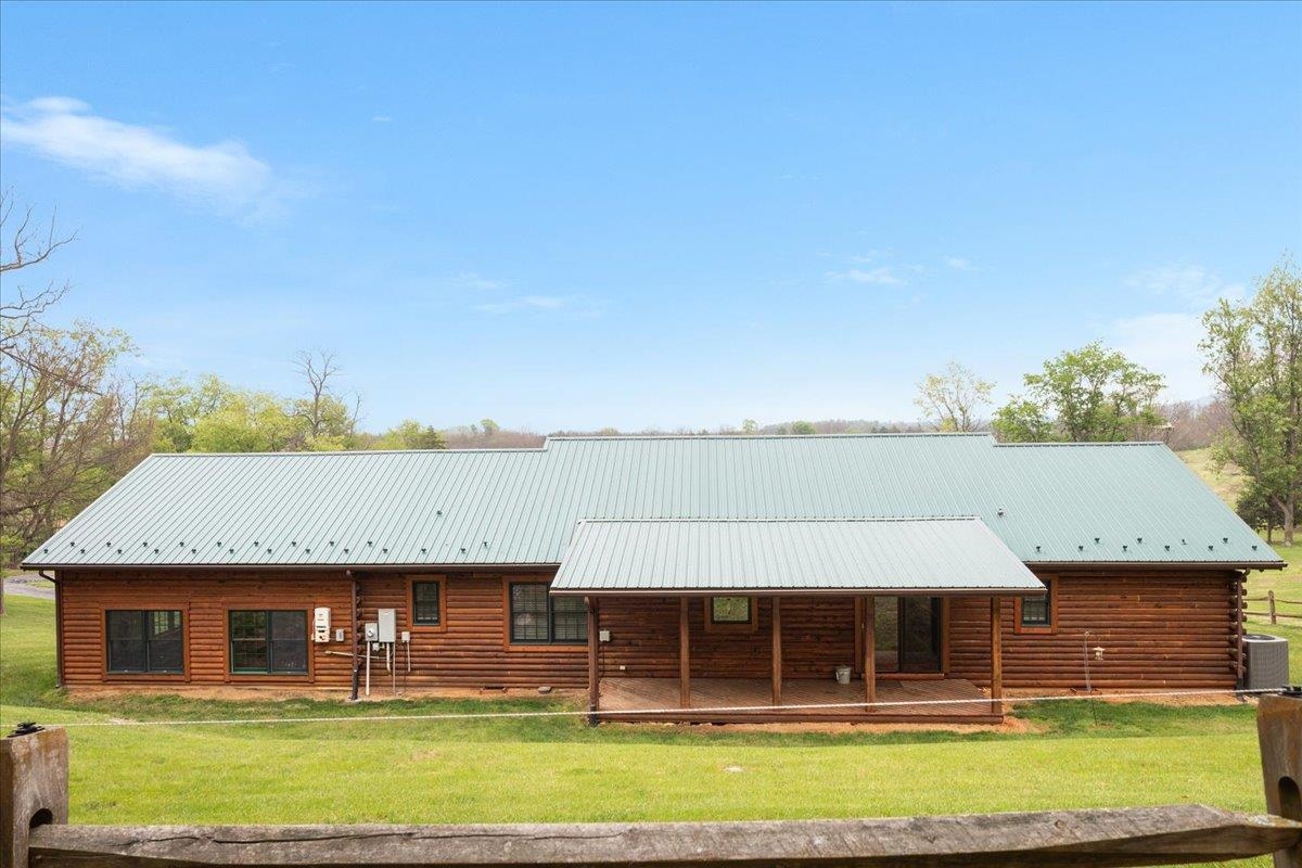 2025 KIBLER RD, QUICKSBURG, Virginia 22847, 3 Bedrooms Bedrooms, ,2 BathroomsBathrooms,Residential,2025 KIBLER RD,676614 MLS # 676614