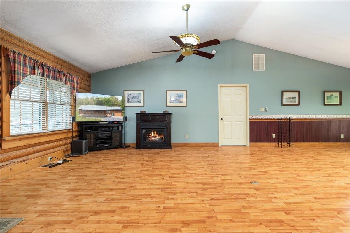 2025 KIBLER RD, QUICKSBURG, Virginia 22847, 3 Bedrooms Bedrooms, ,2 BathroomsBathrooms,Residential,2025 KIBLER RD,676614 MLS # 676614