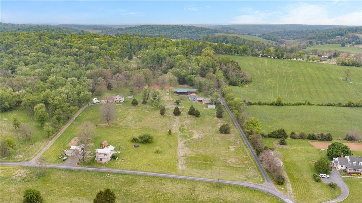 2025 KIBLER RD, QUICKSBURG, Virginia 22847, 3 Bedrooms Bedrooms, ,2 BathroomsBathrooms,Residential,2025 KIBLER RD,676614 MLS # 676614