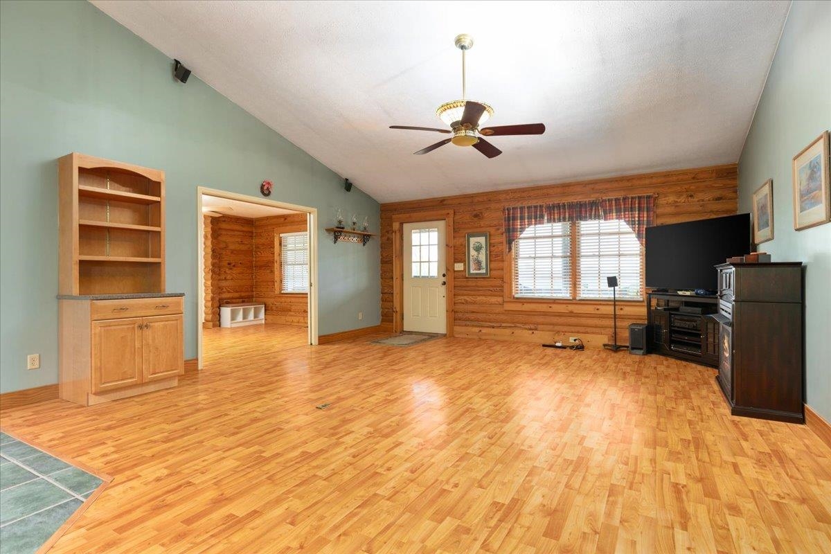 2025 KIBLER RD, QUICKSBURG, Virginia 22847, 3 Bedrooms Bedrooms, ,2 BathroomsBathrooms,Residential,2025 KIBLER RD,676614 MLS # 676614