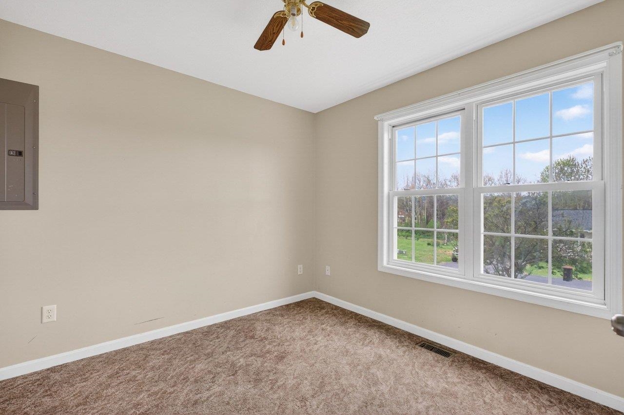14895 WOODCREEK LN, TIMBERVILLE, Virginia 22853, 3 Bedrooms Bedrooms, ,2 BathroomsBathrooms,Residential,14895 WOODCREEK LN,676615 MLS # 676615