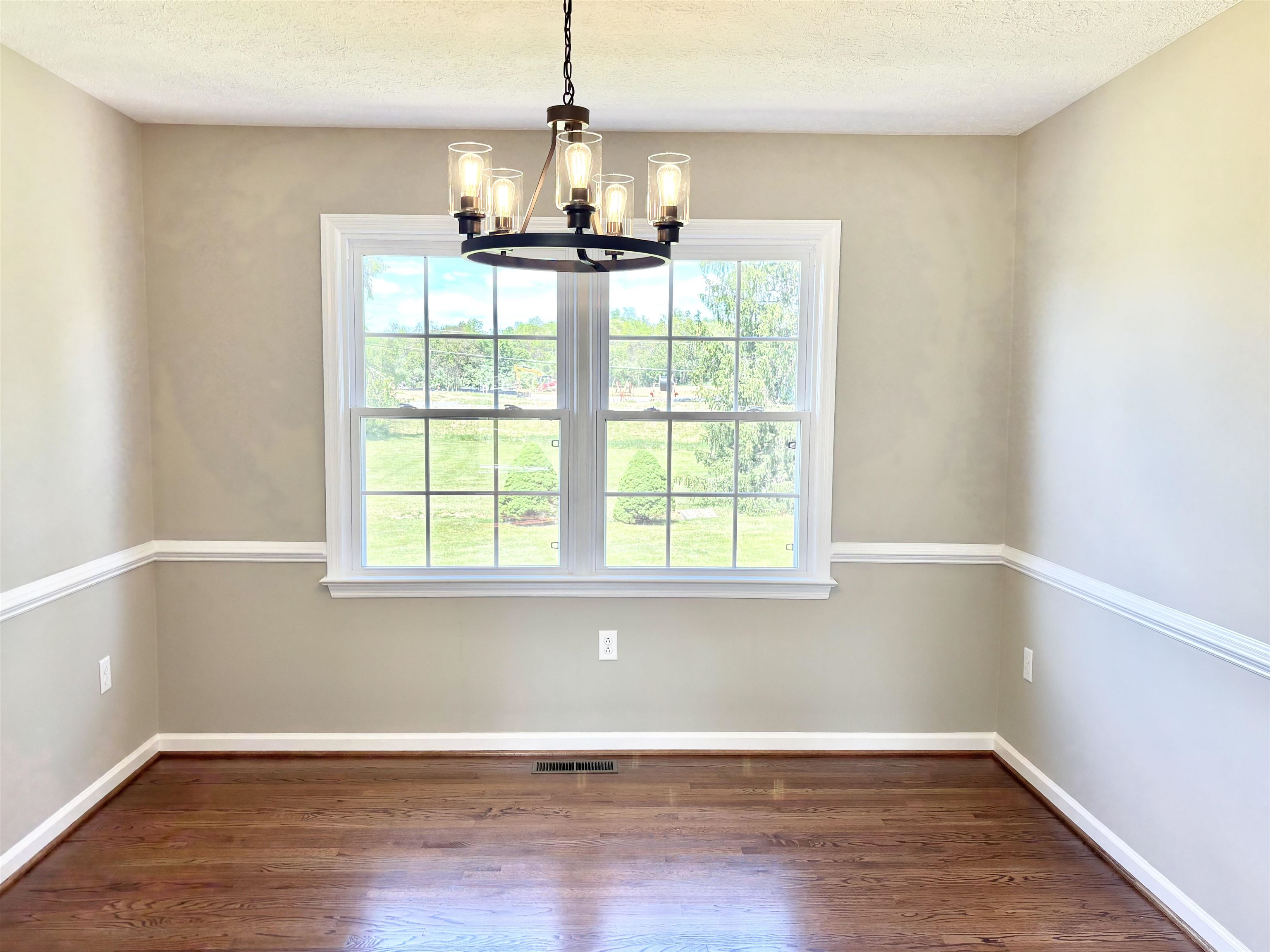 612 SUMTER RD, WAYNESBORO, Virginia 22980, 3 Bedrooms Bedrooms, ,2 BathroomsBathrooms,Residential,Kevin H. Lacey,612 SUMTER RD,676618 MLS # 676618