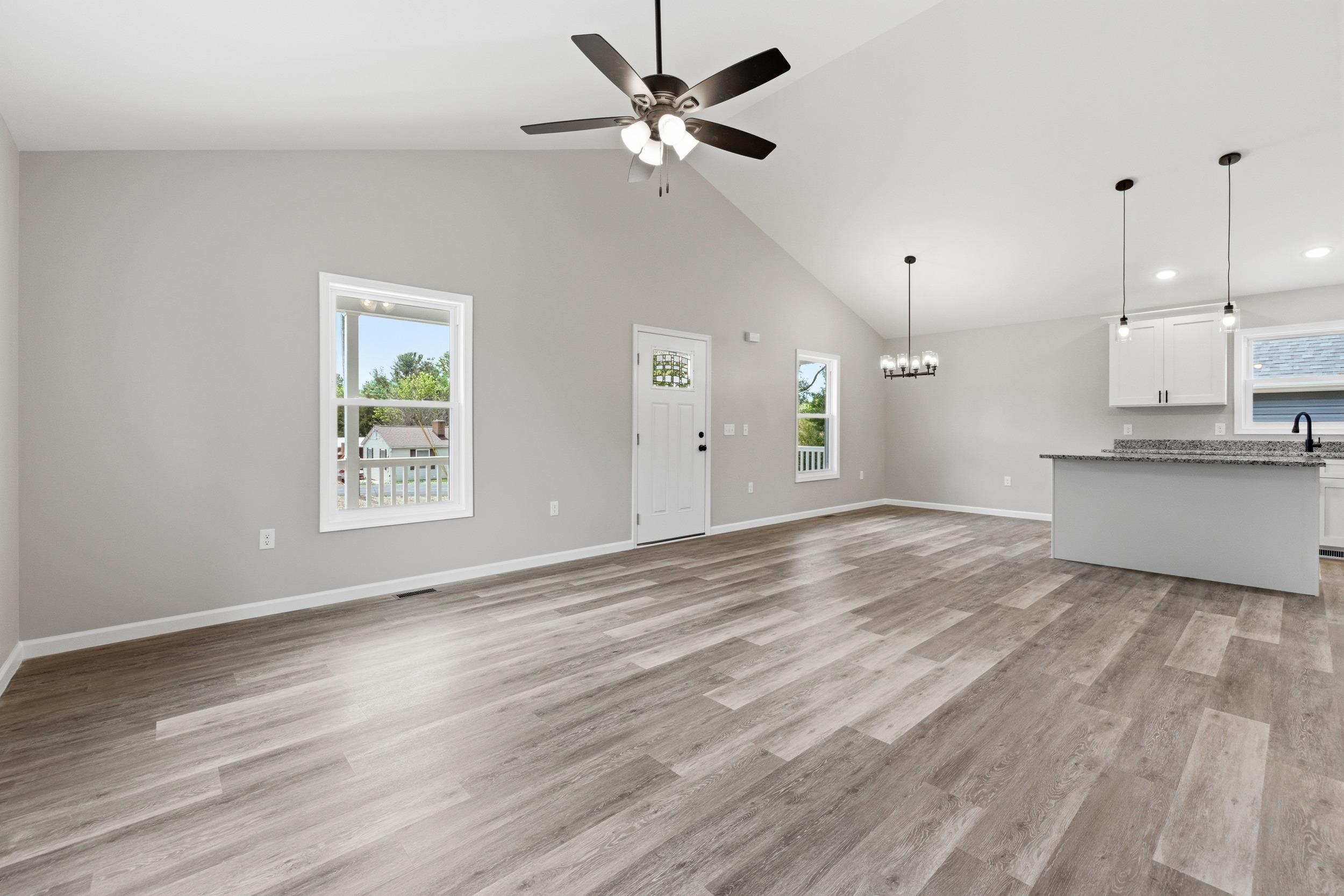 340 W FAIRFAX AVE, ELKTON, Virginia 22827, 3 Bedrooms Bedrooms, ,2 BathroomsBathrooms,Residential,340 W FAIRFAX AVE,676620 MLS # 676620