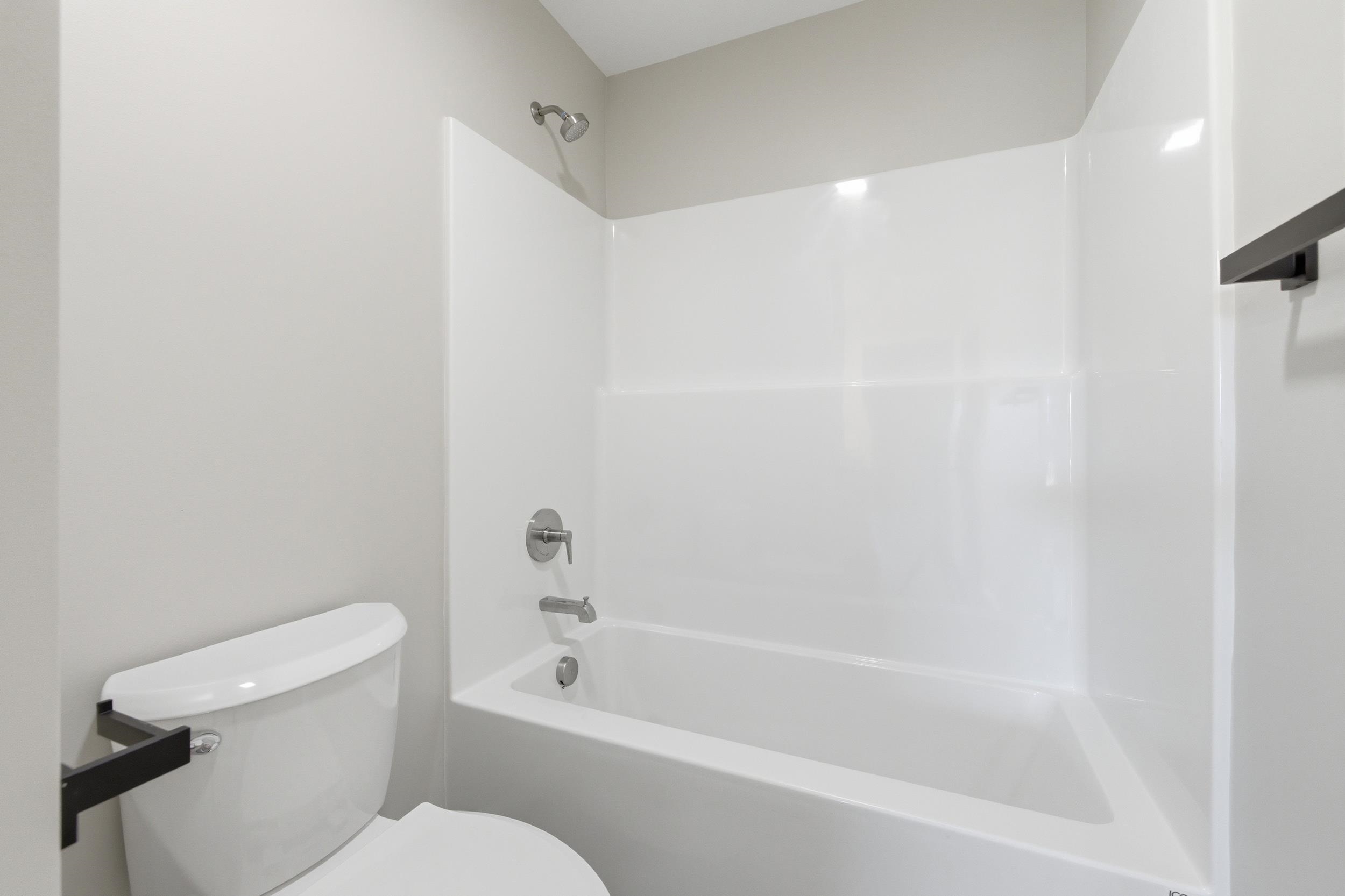 340 W FAIRFAX AVE, ELKTON, Virginia 22827, 3 Bedrooms Bedrooms, ,2 BathroomsBathrooms,Residential,340 W FAIRFAX AVE,676620 MLS # 676620
