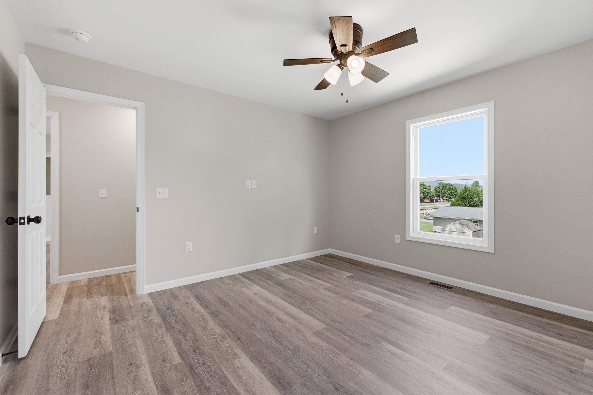 340 W FAIRFAX AVE, ELKTON, Virginia 22827, 3 Bedrooms Bedrooms, ,2 BathroomsBathrooms,Residential,340 W FAIRFAX AVE,676620 MLS # 676620